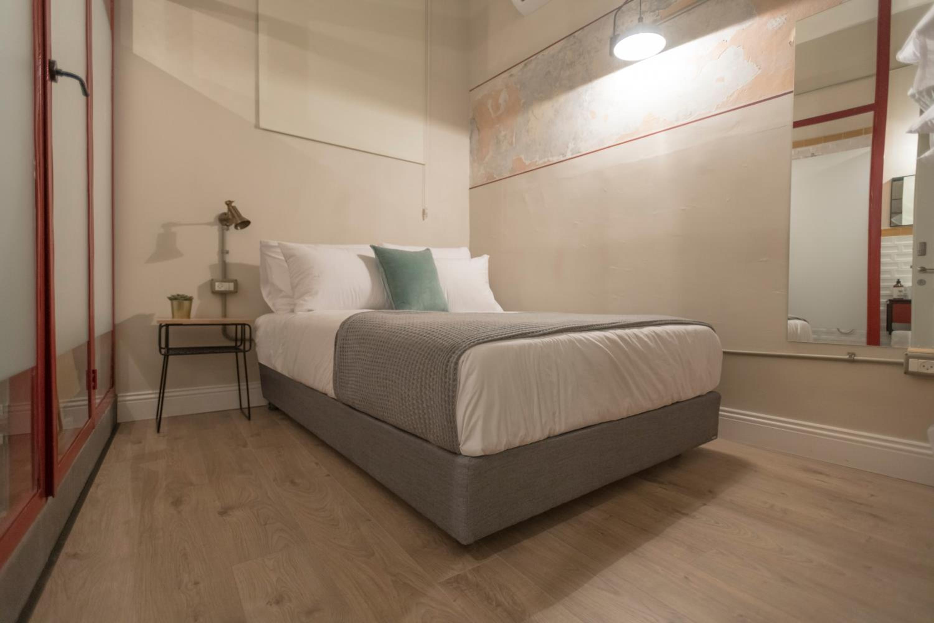 Double Room - Photo 6