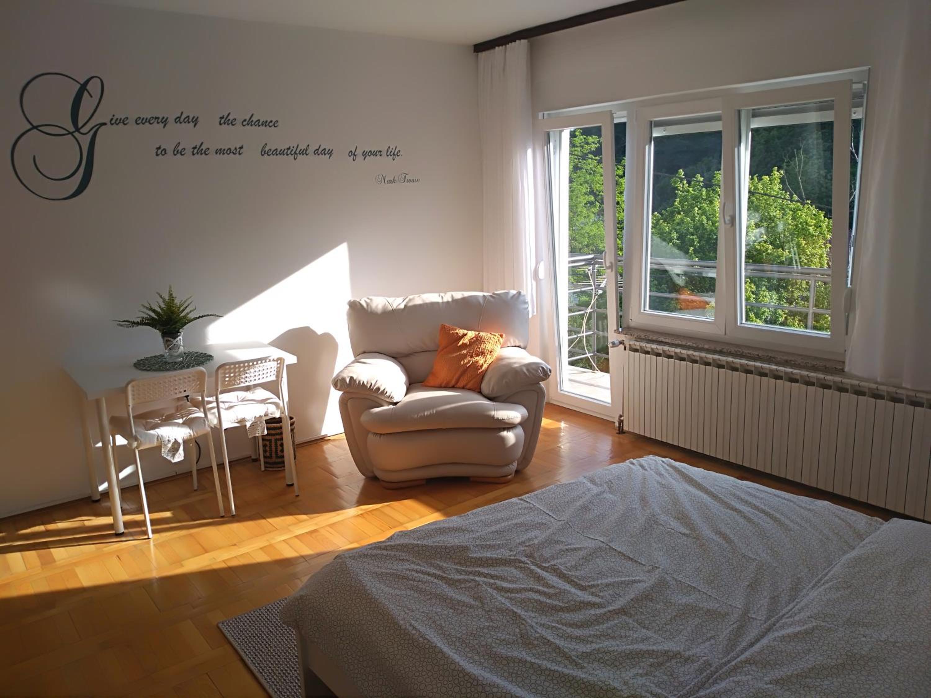 Two-Bedroom Apartment - Photo 9
