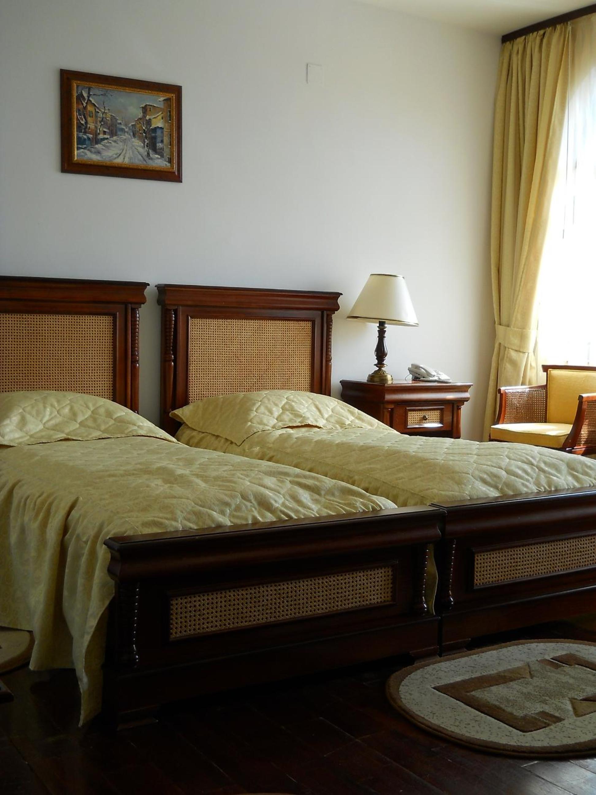 Twin Room - Photo 2