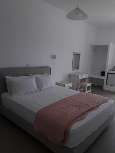 Studio with Balcony (3 Adults) 