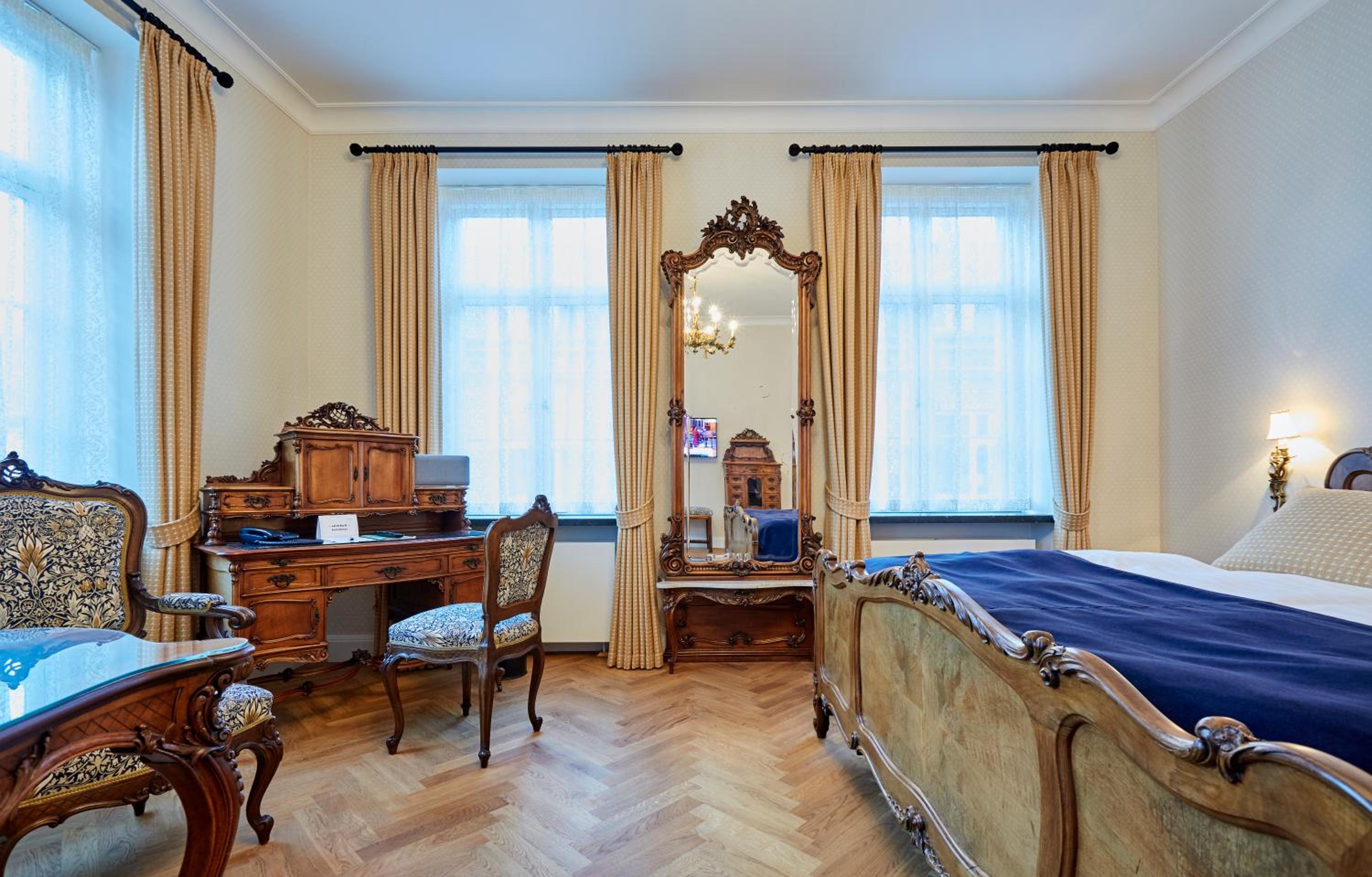 Antique Double Room - Photo 1