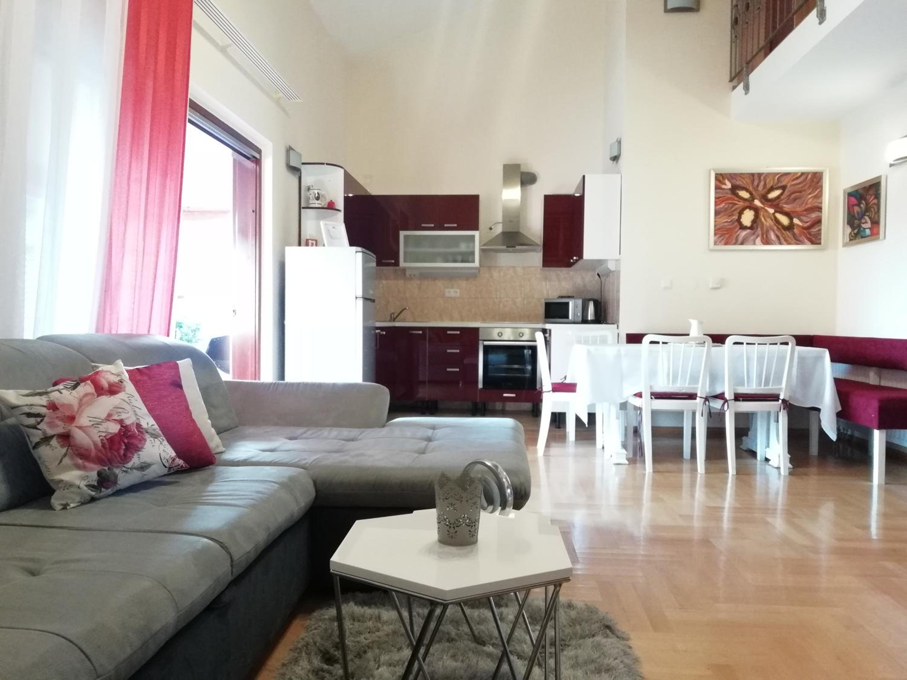 Apartment - Split Level