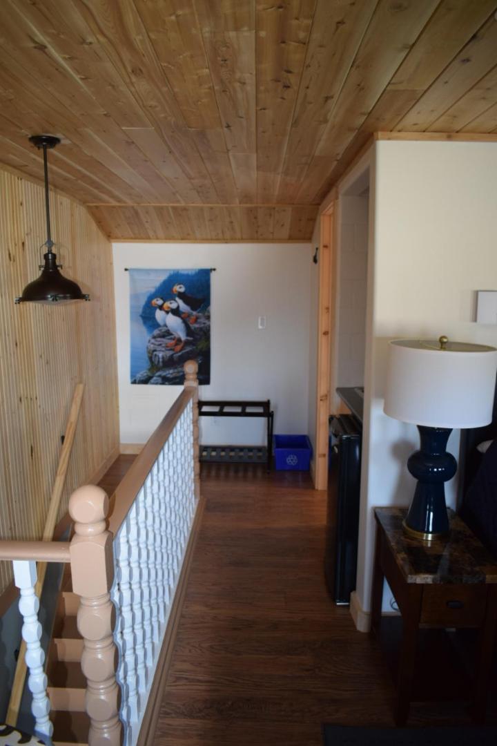 Deluxe King Suite photo 2