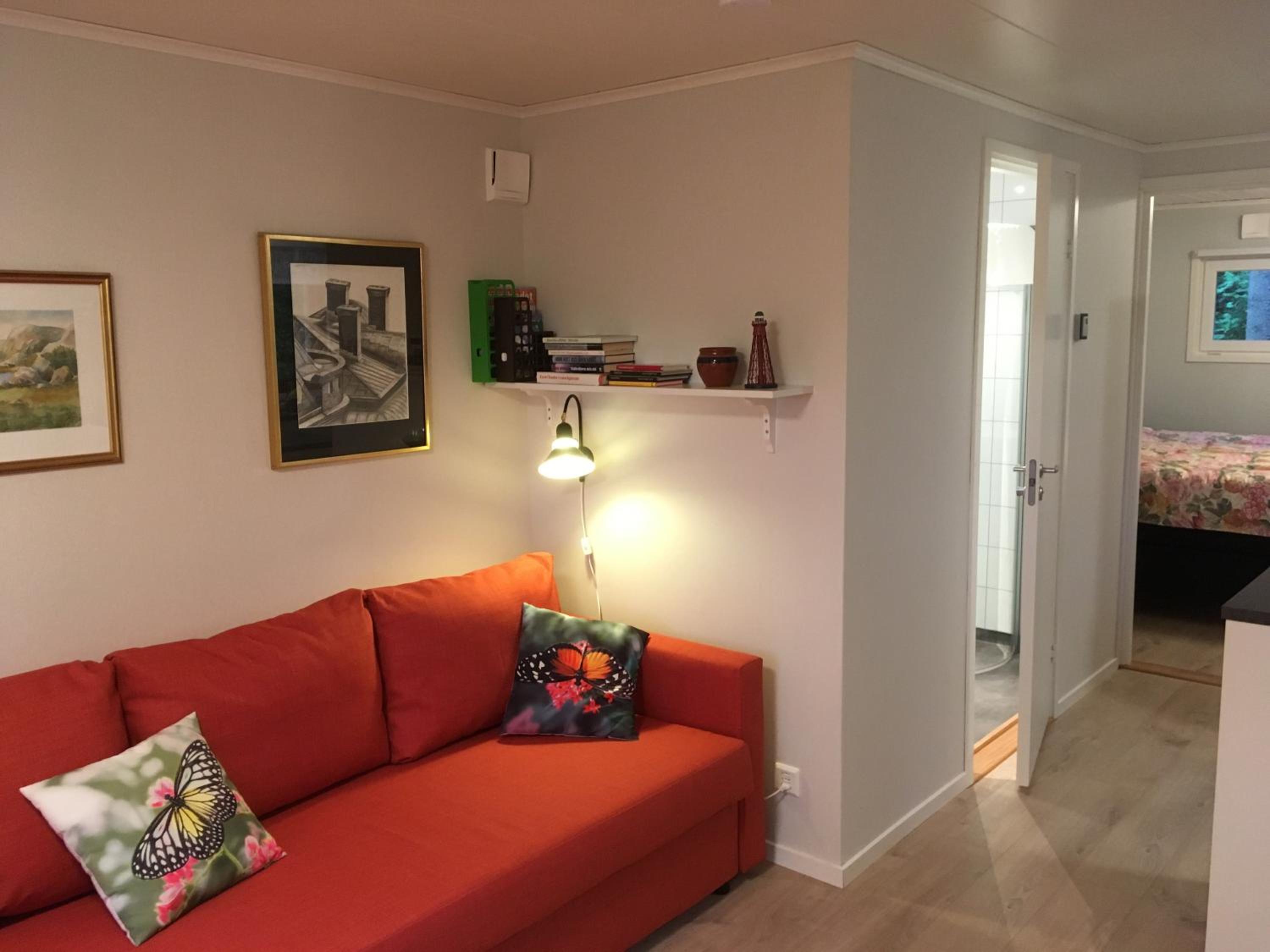One-Bedroom House photo 1