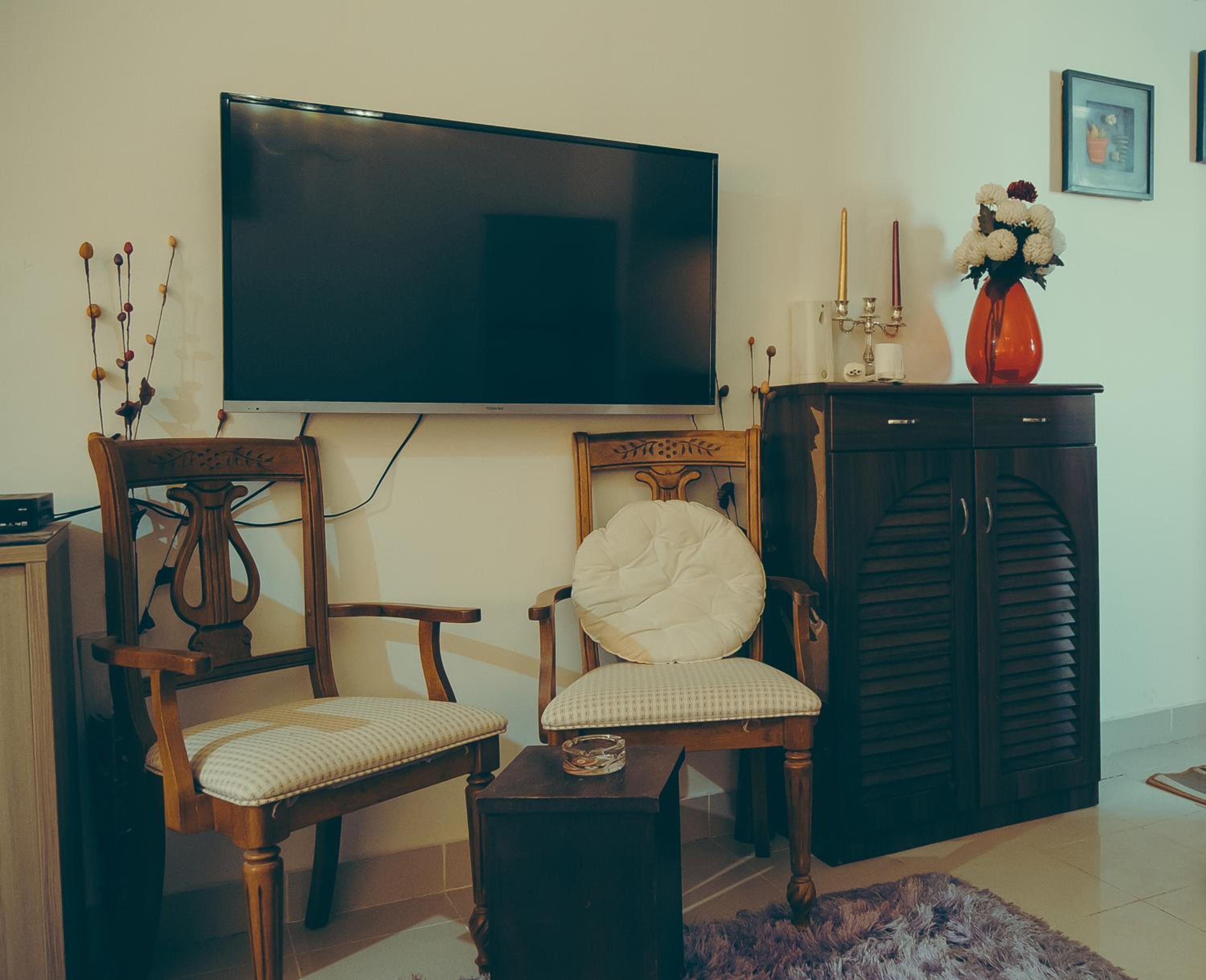 One-Bedroom Apartment - Photo 1