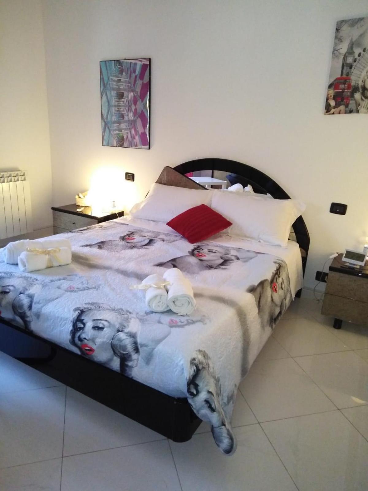 Triple Room with Private Bathroom - Photo 1
