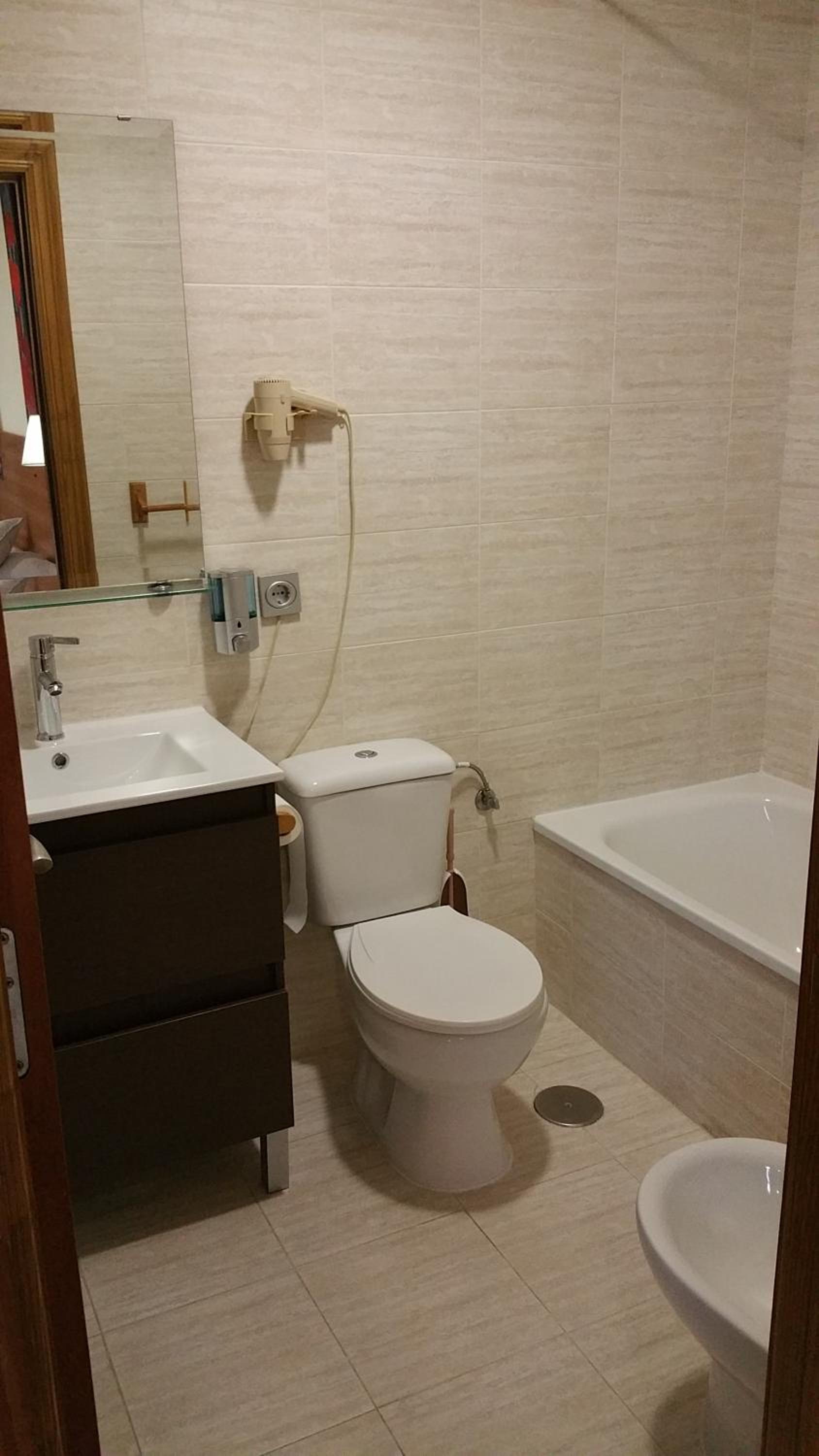 Quadruple Room with Bathroom photo 2