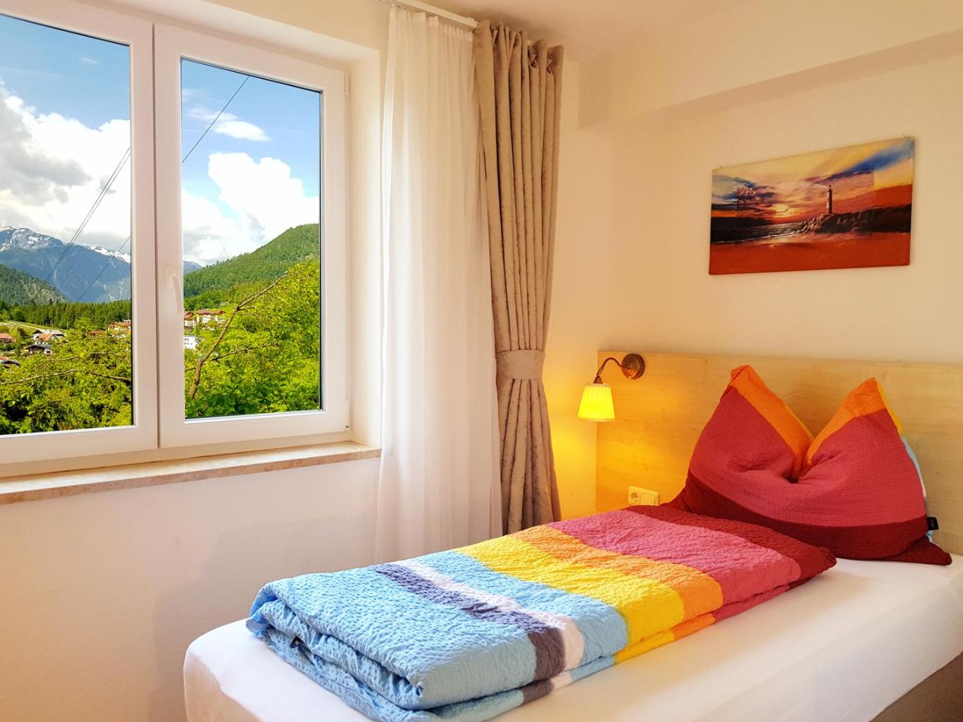 Single Room with Mountain View photo 1