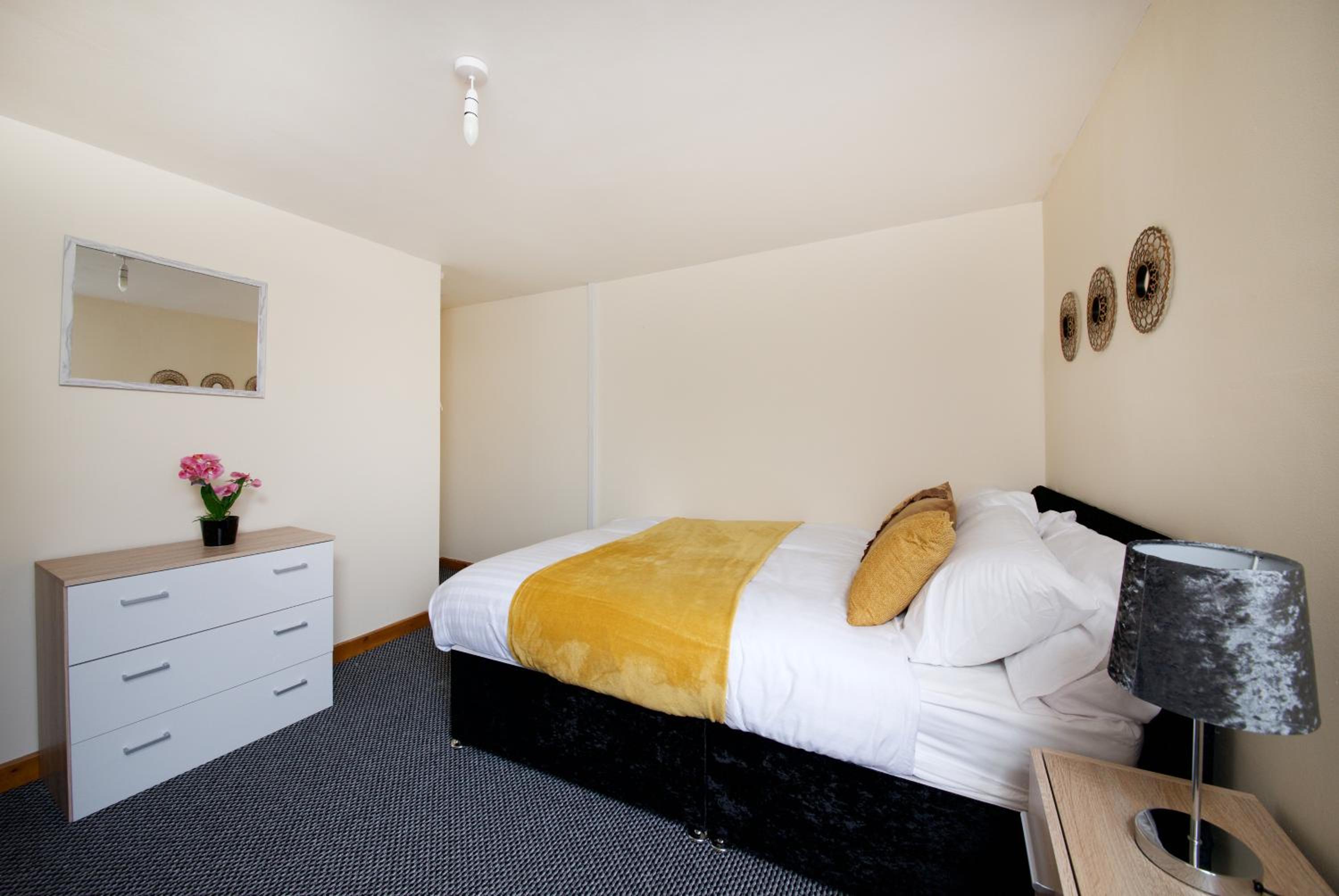Double Room with Shared Bathroom photo 1