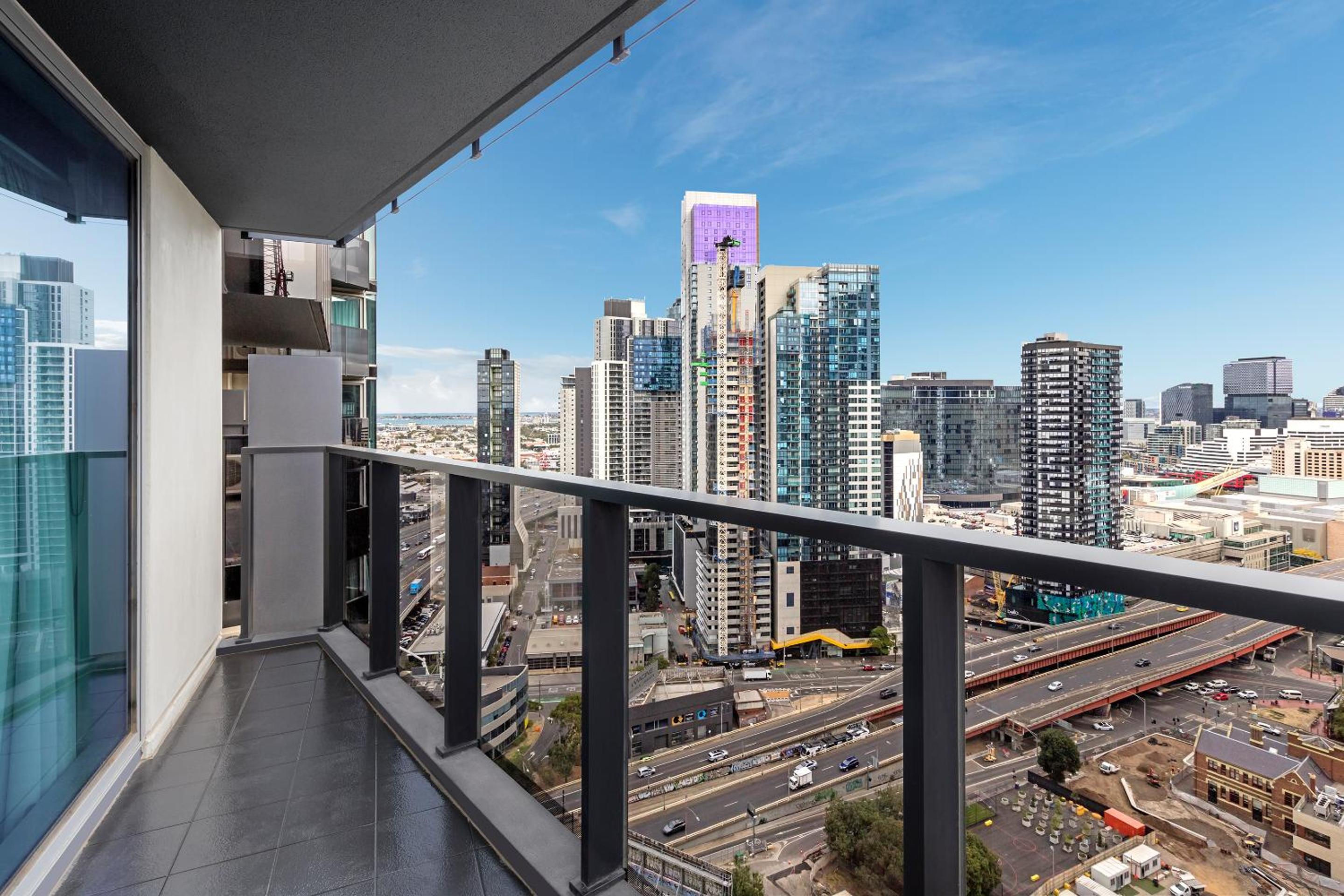 Two-Bedroom Sky Apartment – Unserviced photo 2