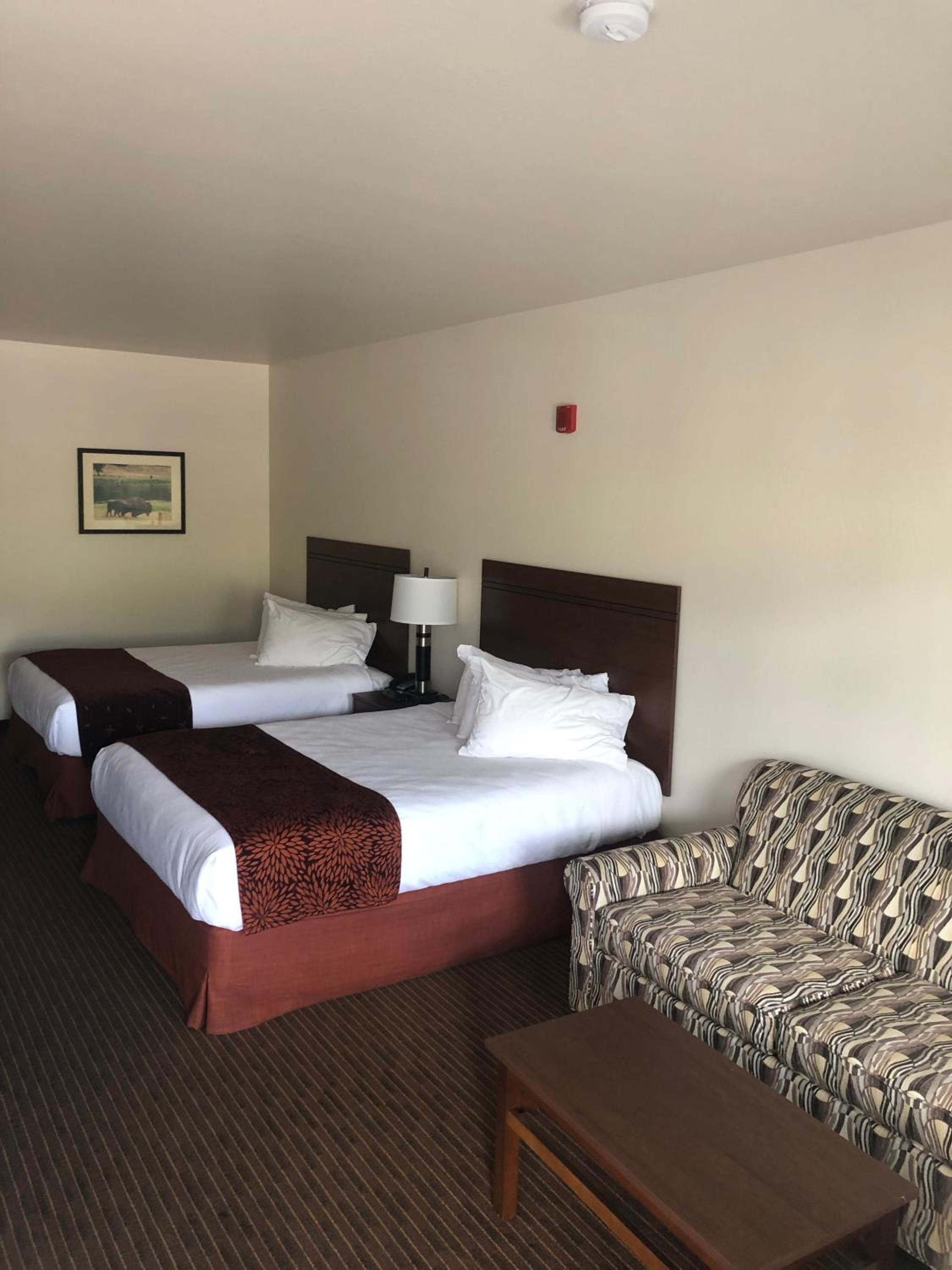 Queen Room photo 1