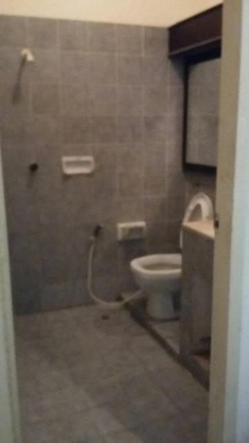 Twin Room with Private Bathroom photo 2