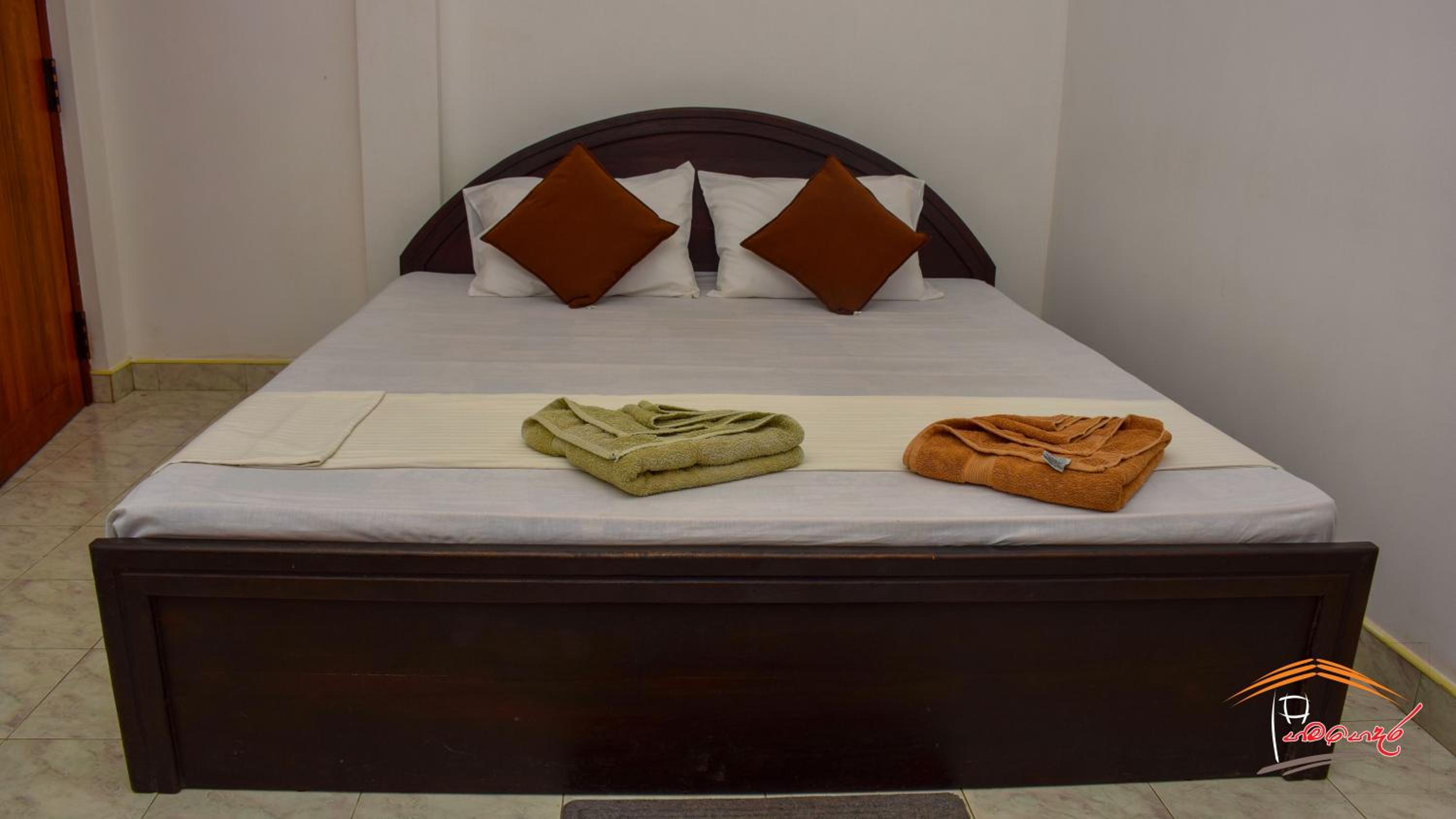 Budget Double Room photo 2