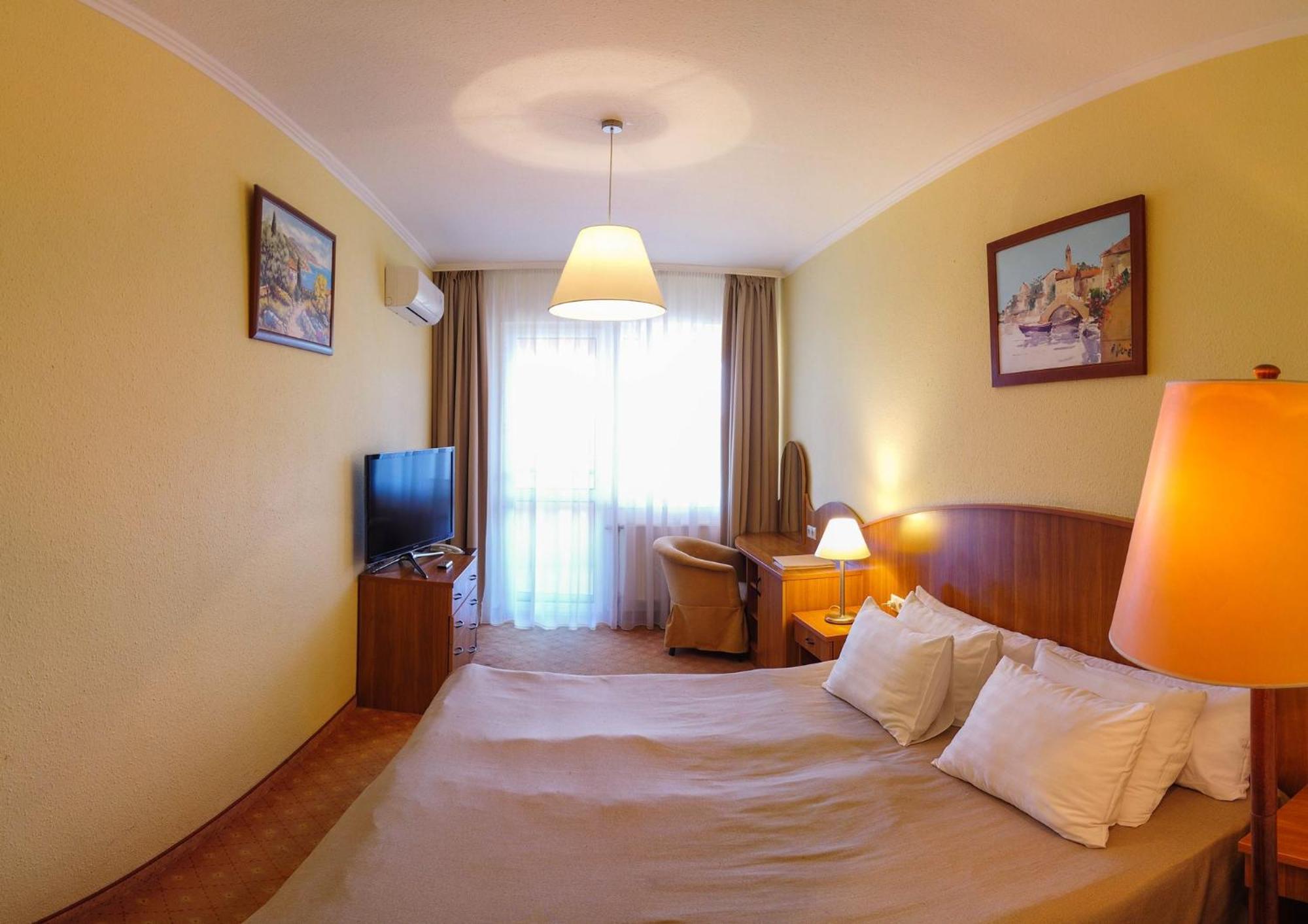 Classic Double or Twin Room