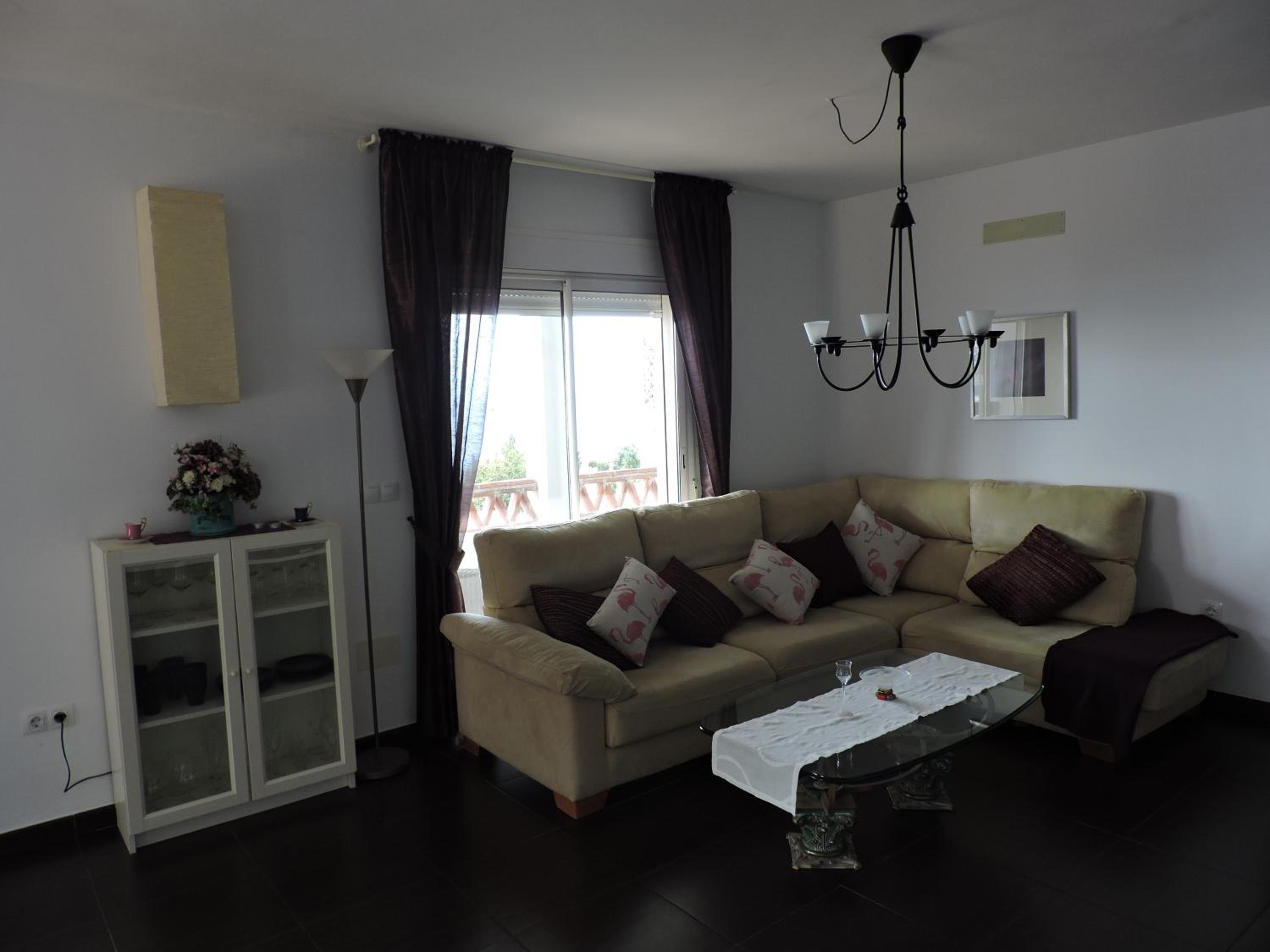 Villa de Tres Habitaciones