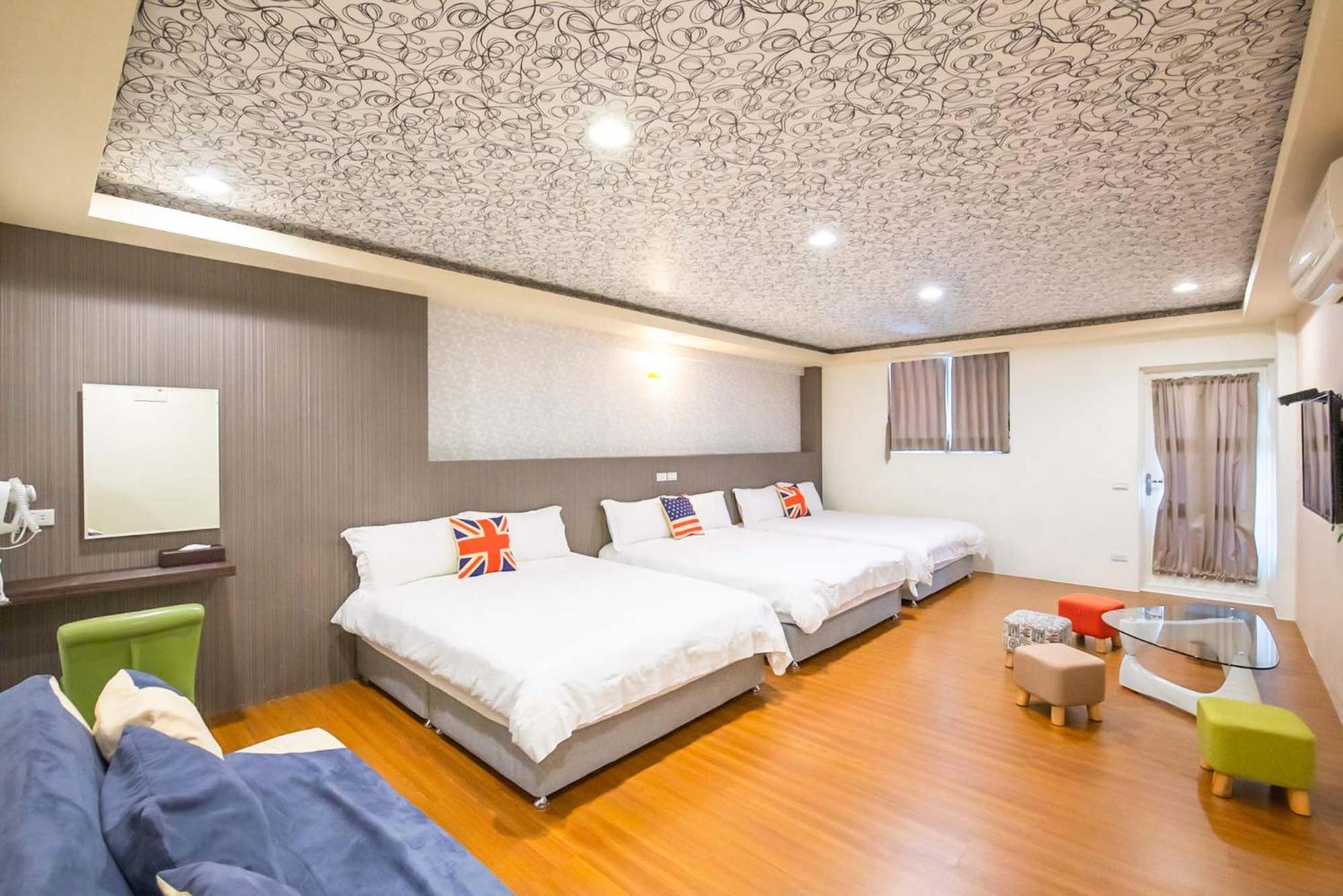 Family Suite with Balcony photo 1