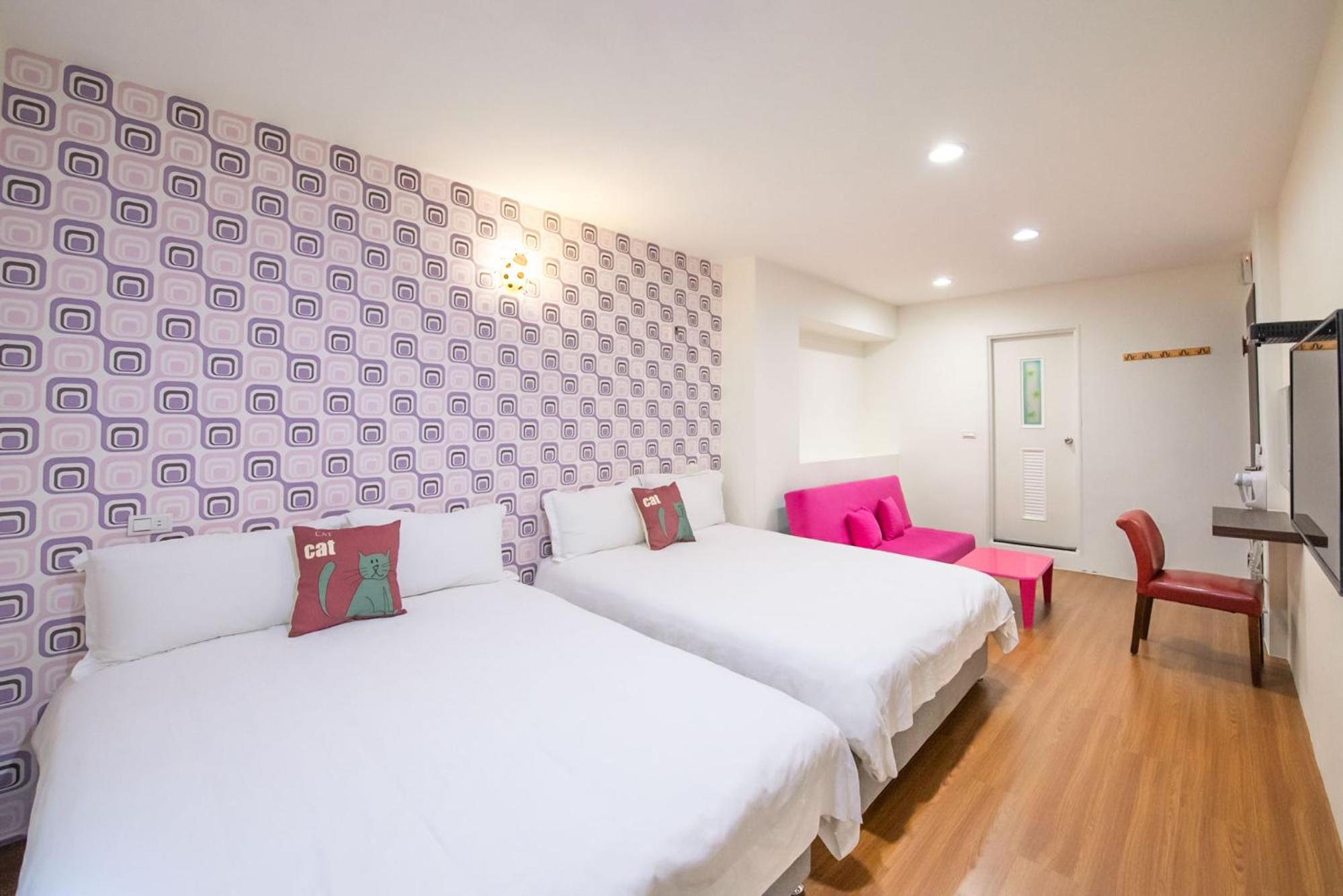 Classic Quadruple Room photo 2