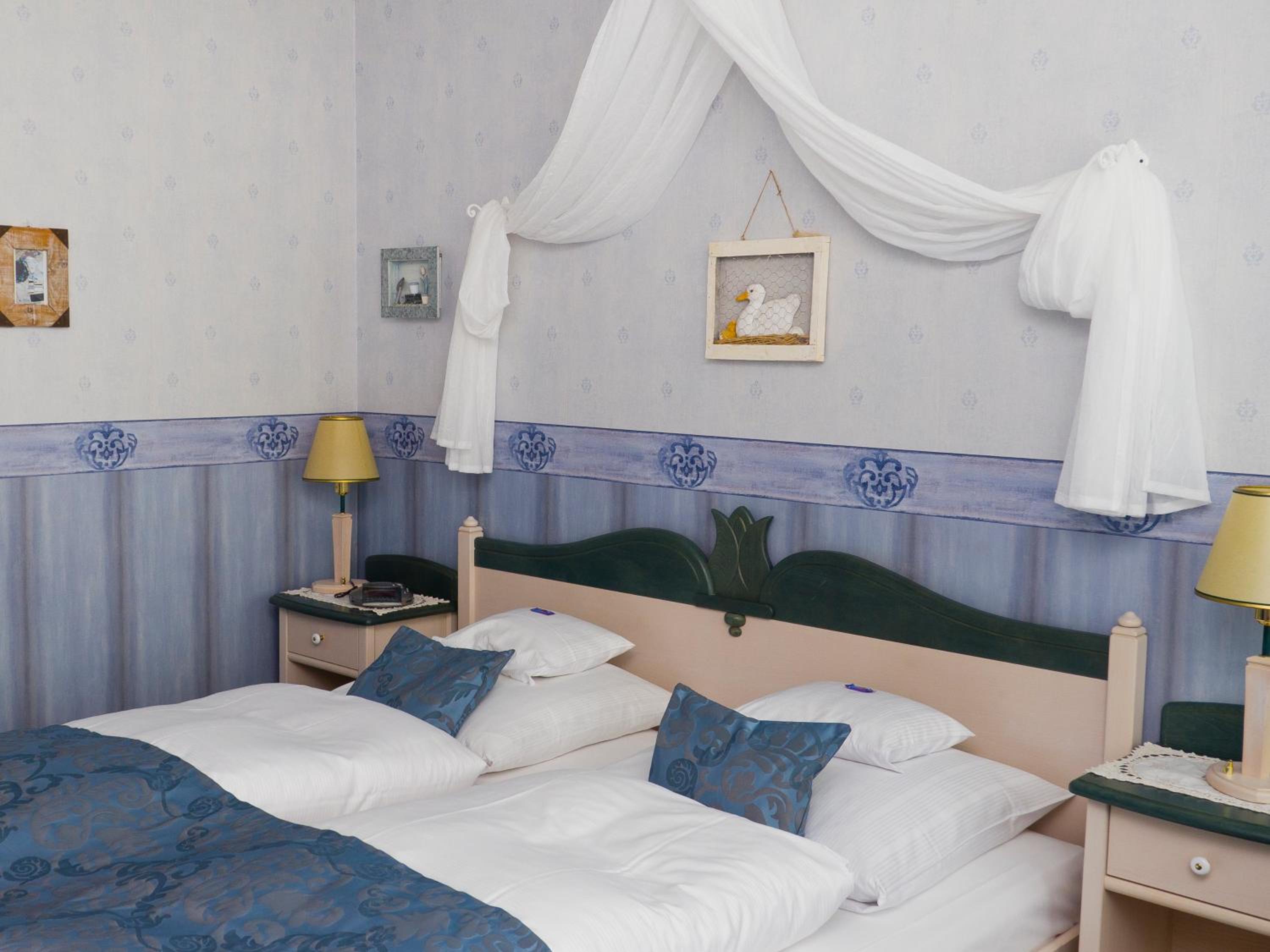 Economy Double Room photo 2