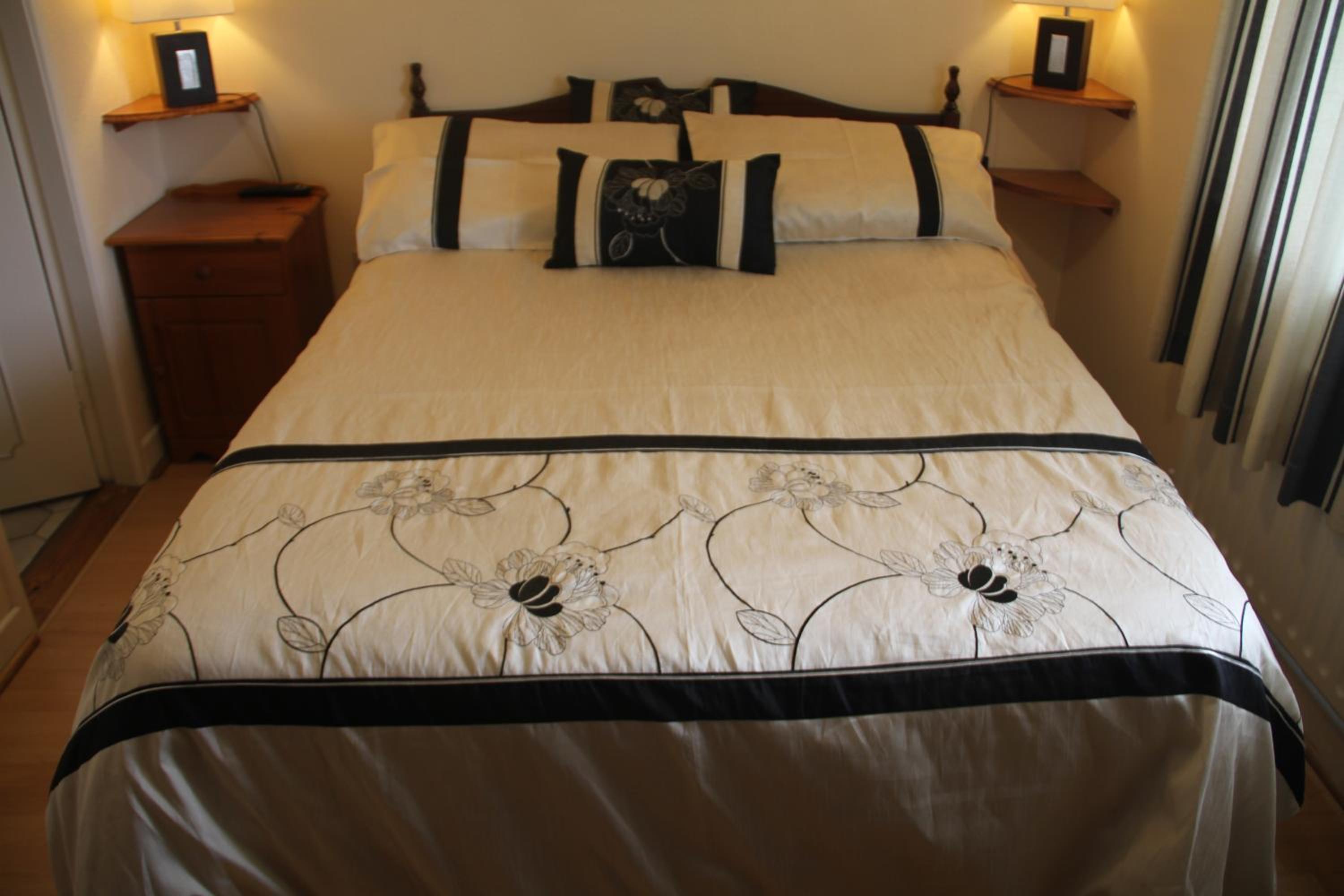 Double Room - Photo 1