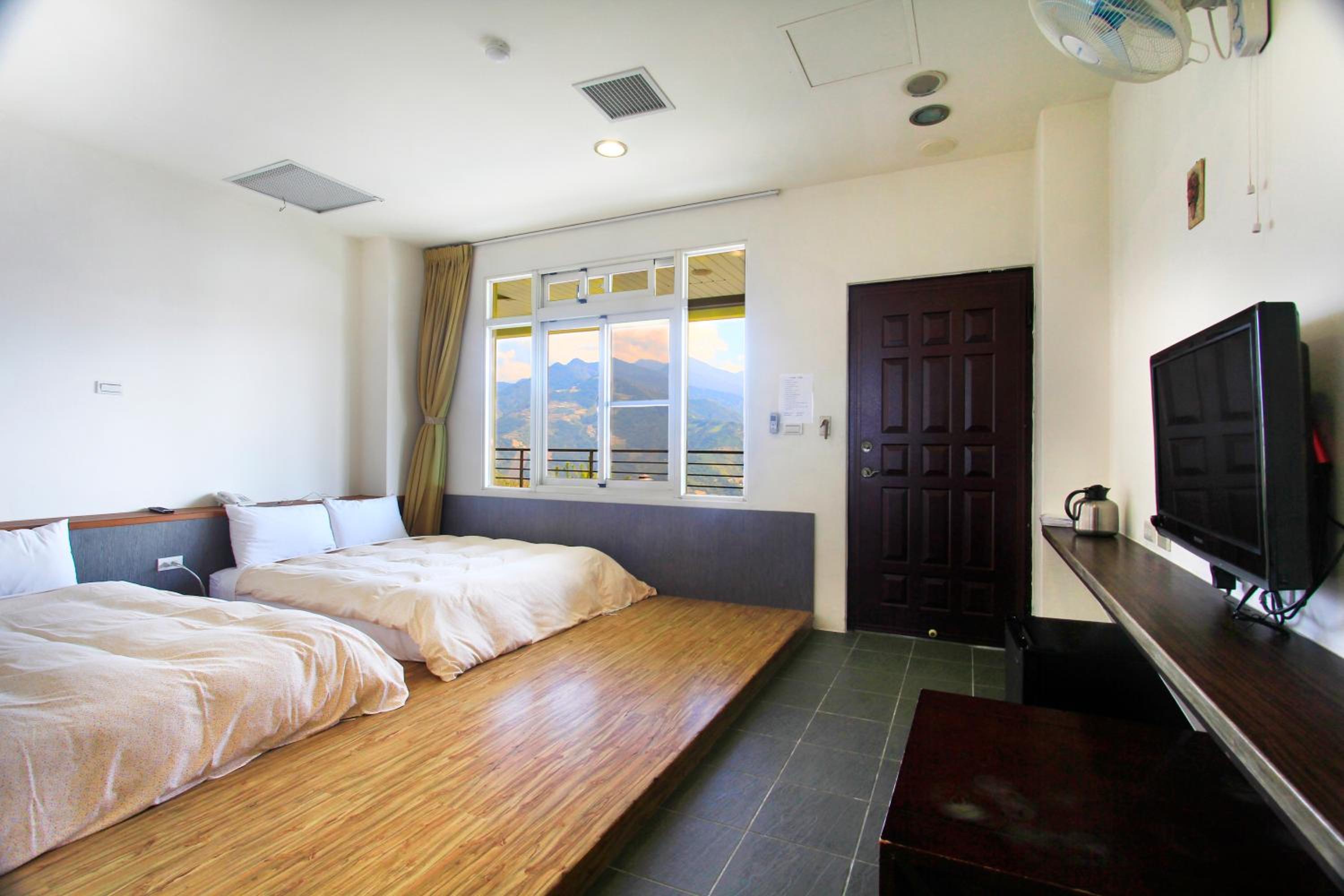 Japanese-Style Quadruple Room photo 1