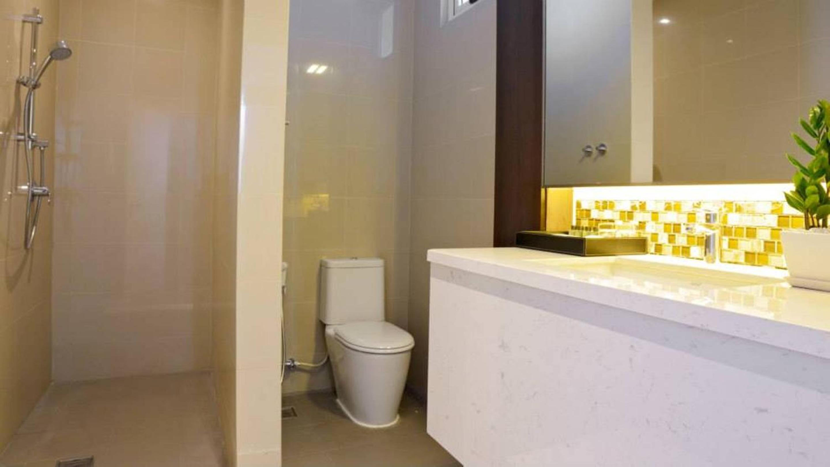 One-Bedroom Suite photo 2