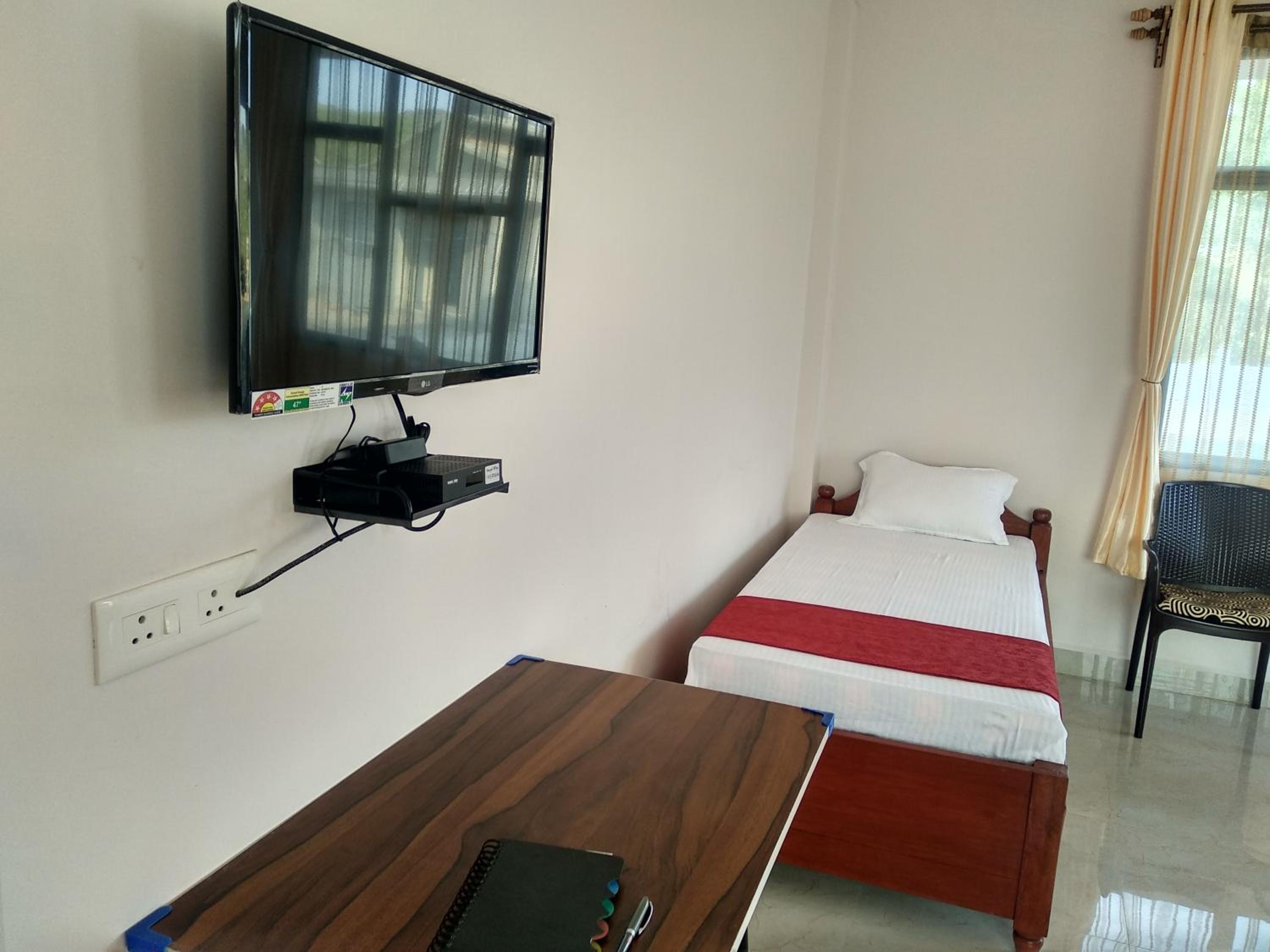 Deluxe Triple Room photo 2