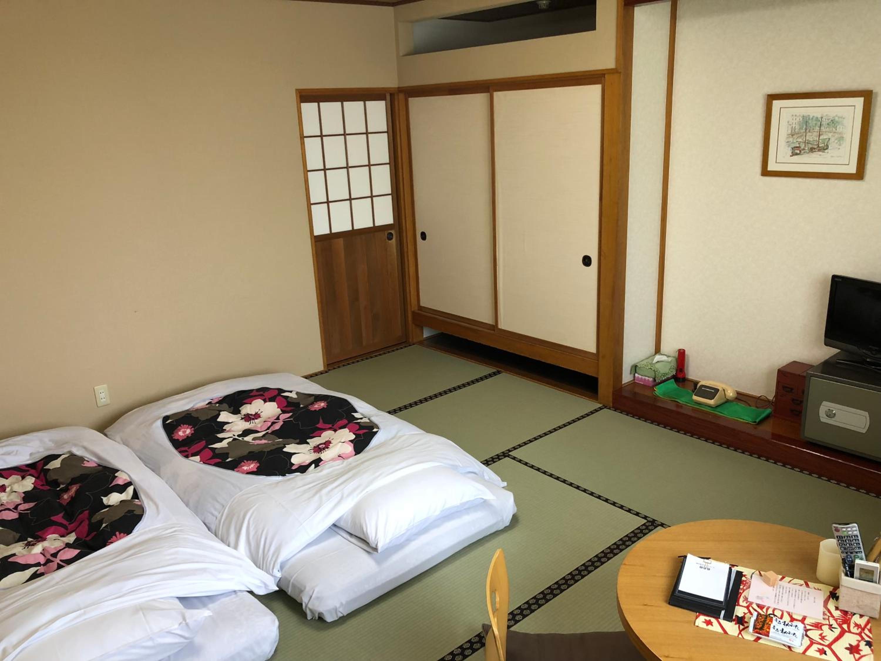Japanese-Style Twin Room with Private Toilet