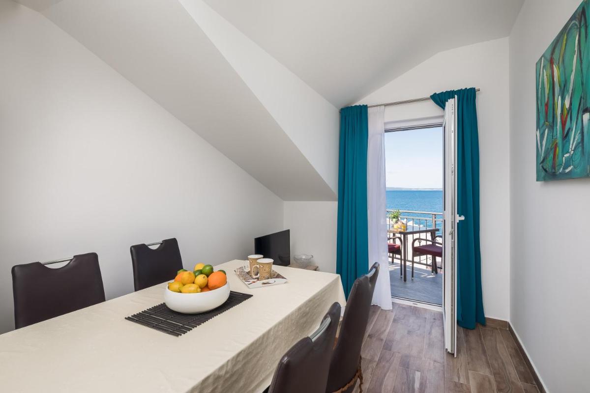 Apartment with Sea View photo 3