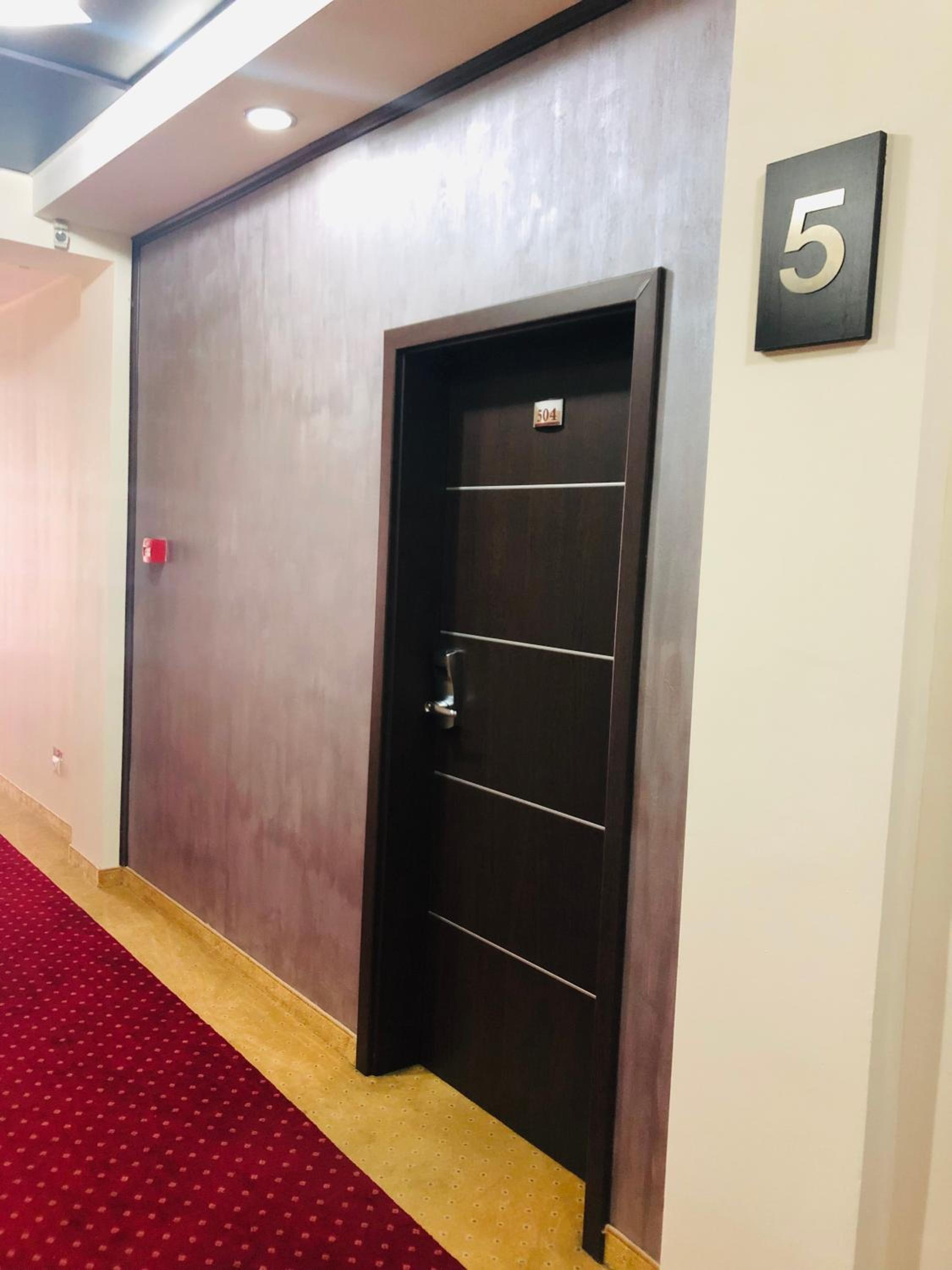 Standard Twin Room 4* - Photo 6