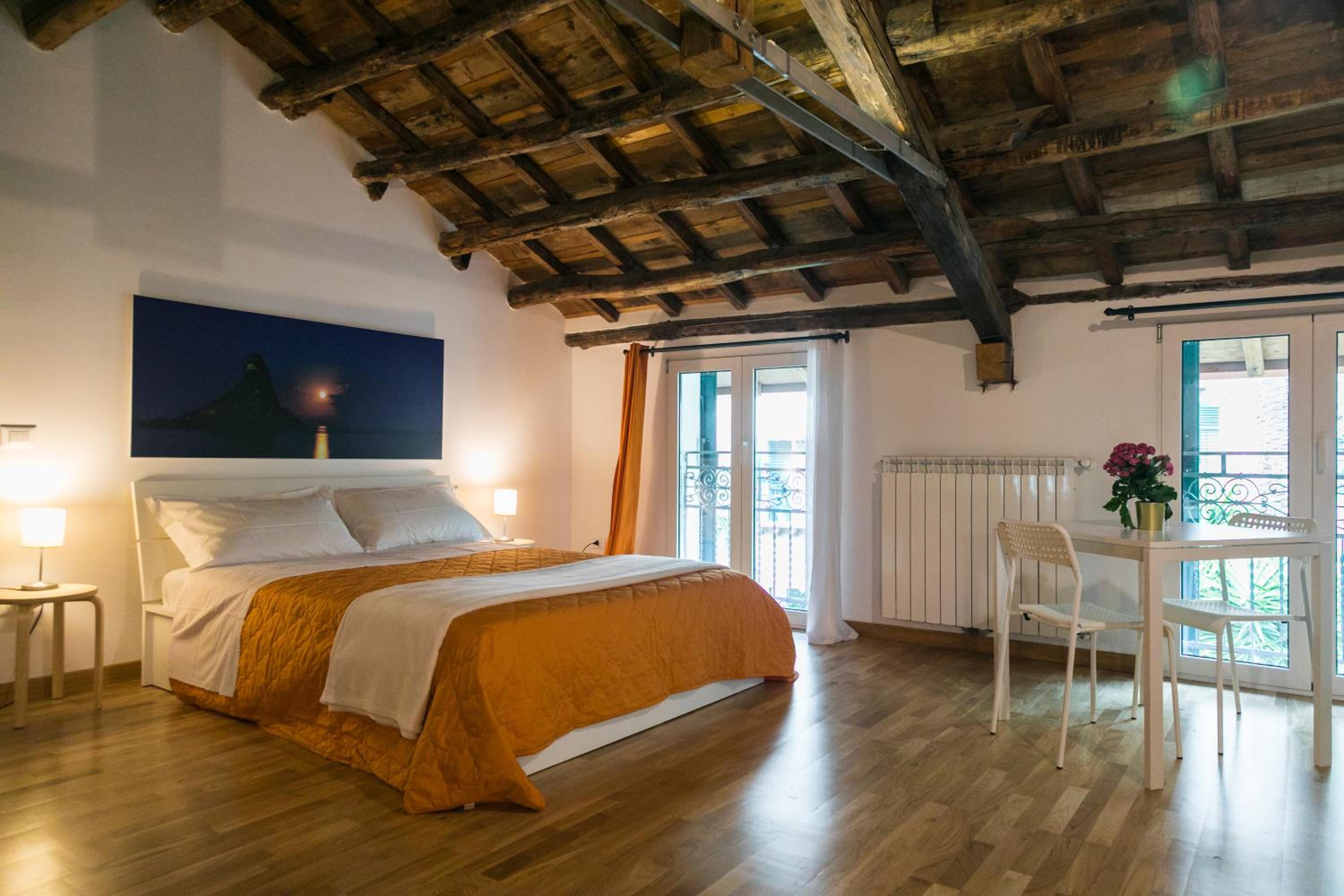 Quadruple Room with Private Bathroom - Photo 1
