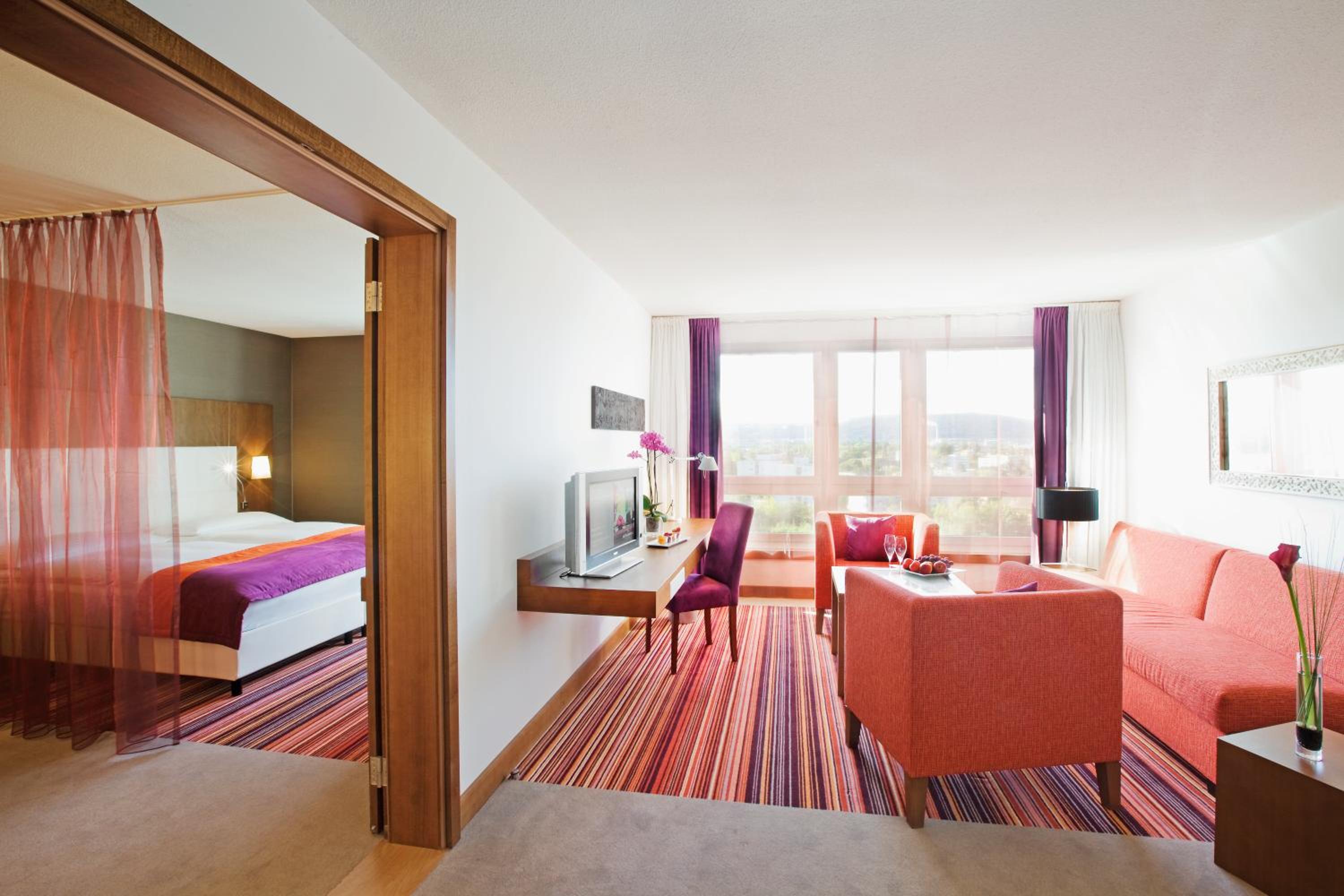 One-Bedroom Suite photo 1