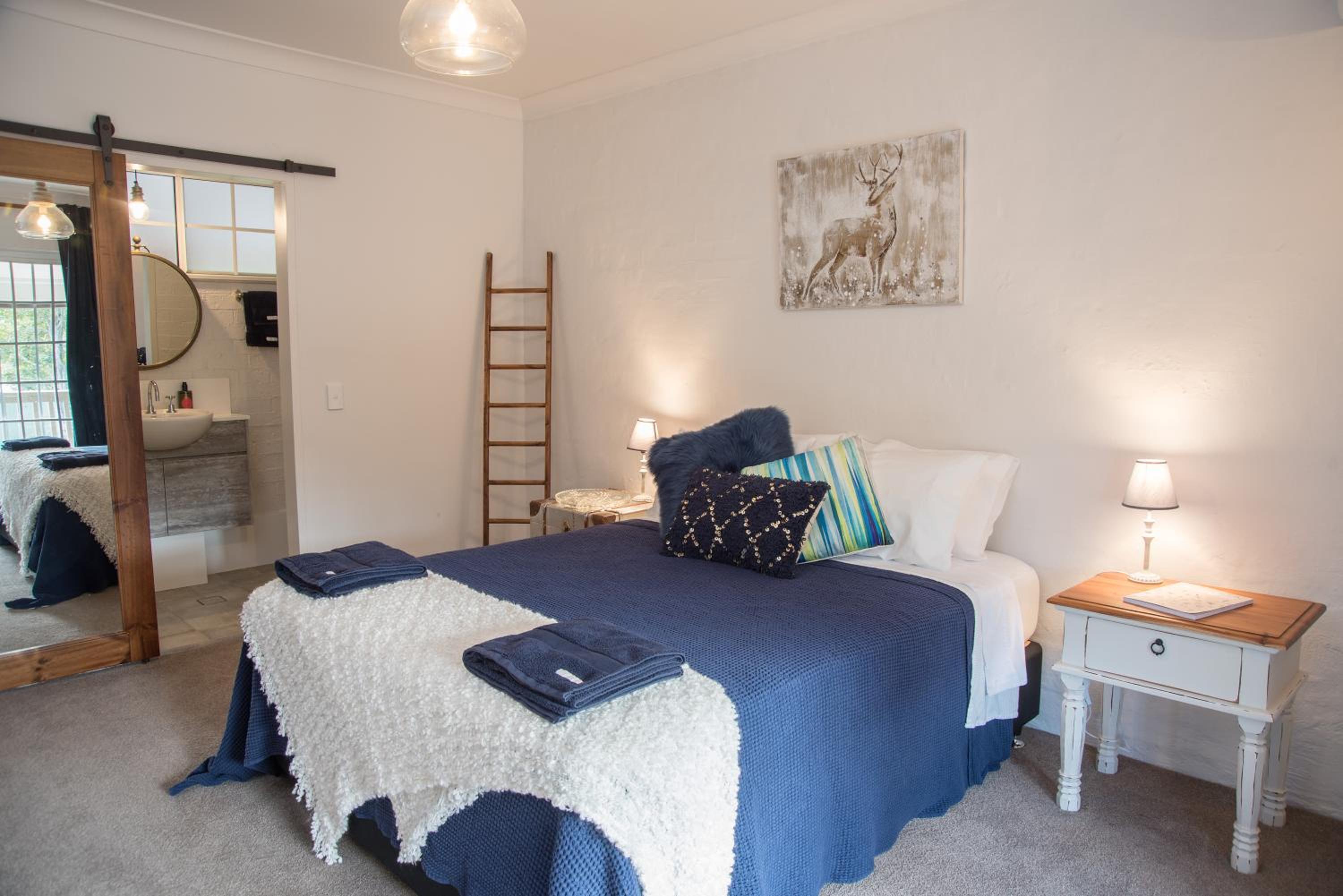 Queen Room - Photo 6
