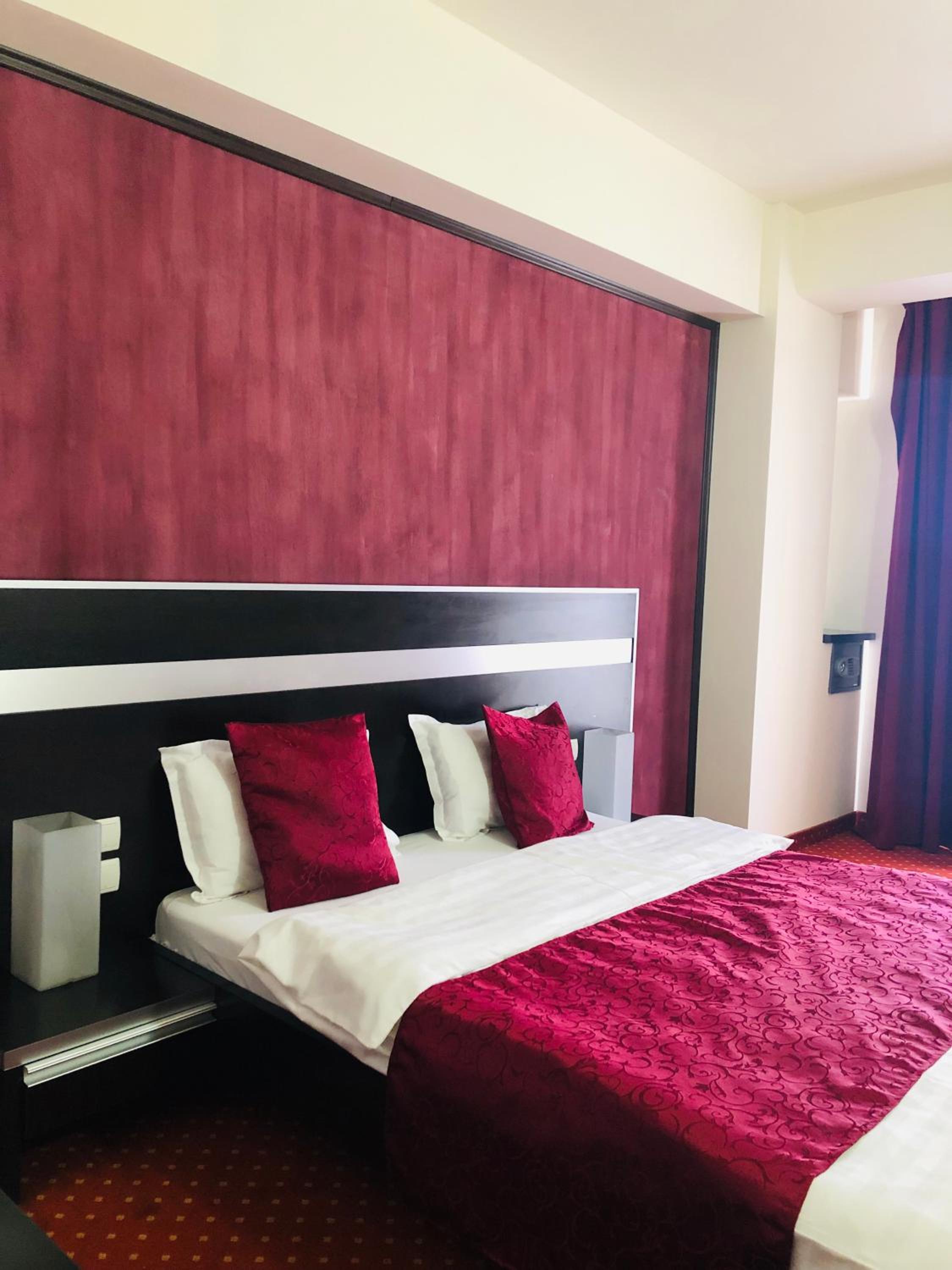 Standard Double Room 4* - Photo 3
