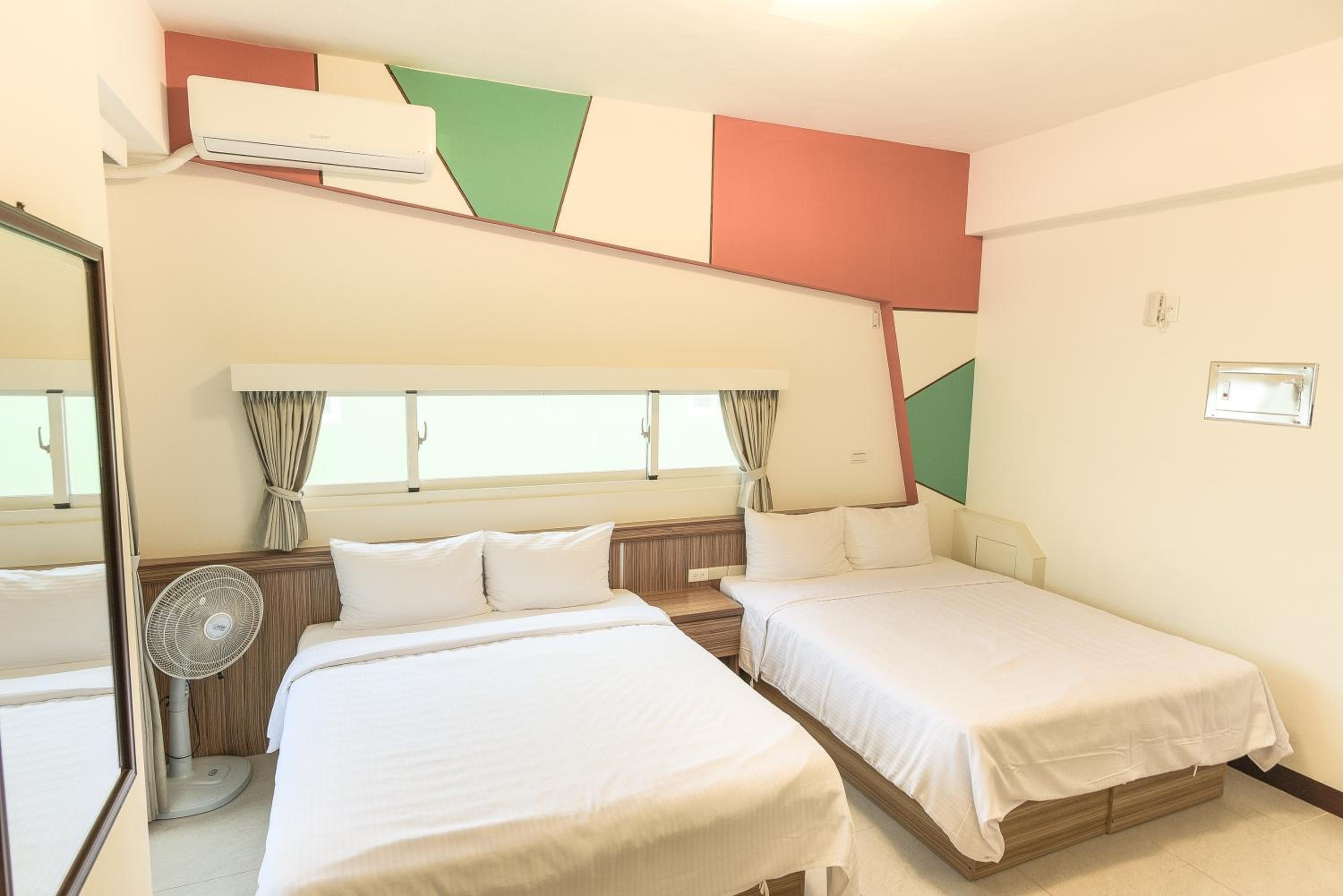 Quadruple Room with Balcony photo 1
