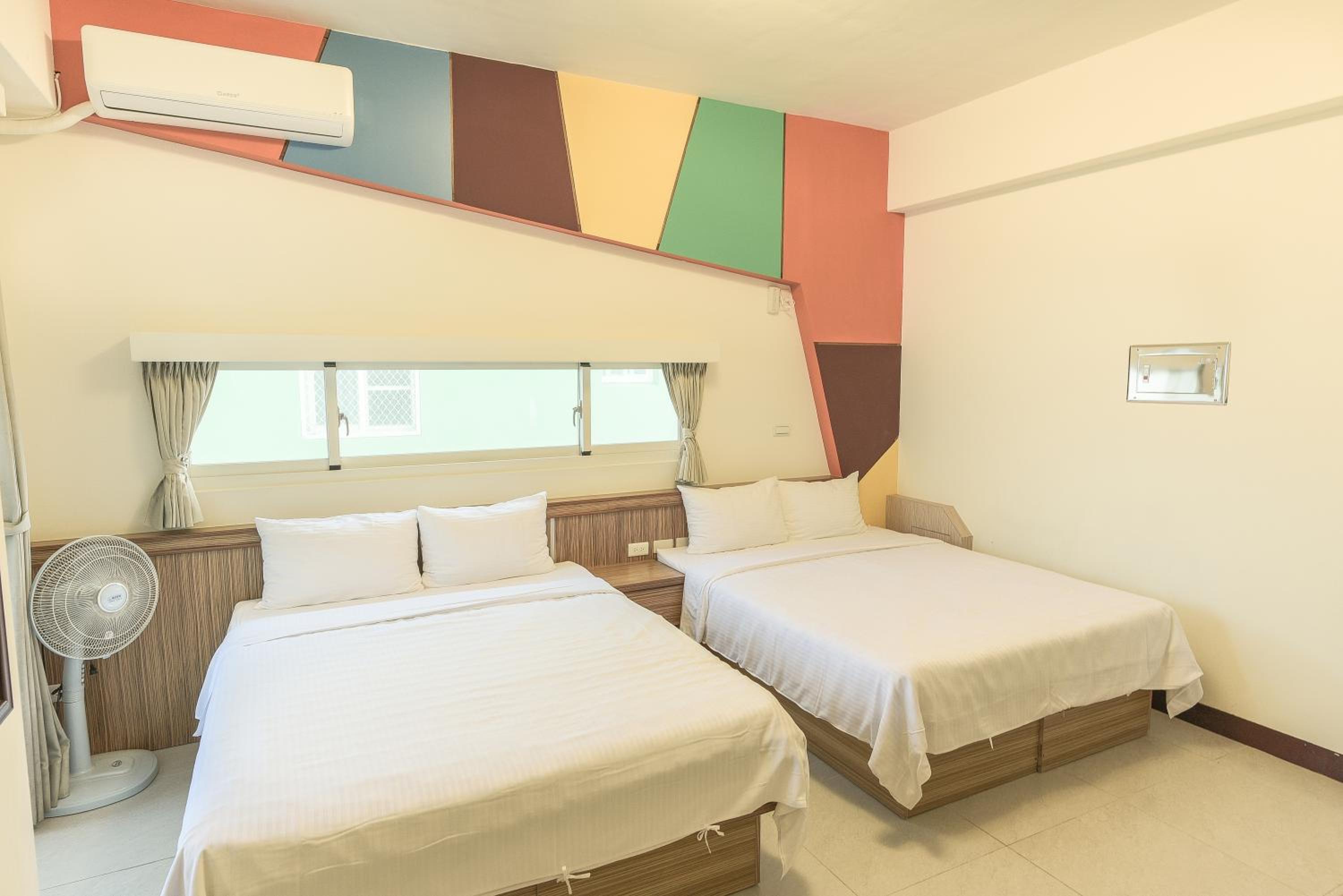 Quadruple Room with Balcony photo 2