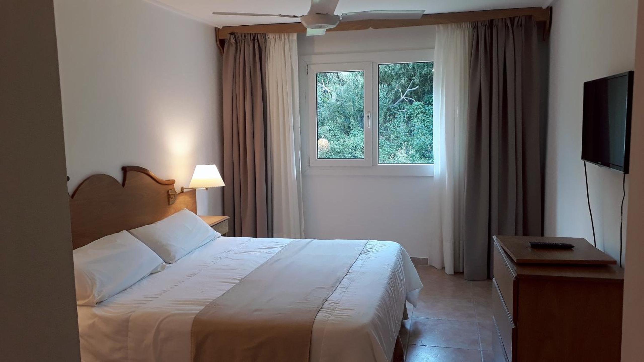 Double or Twin Room photo 2