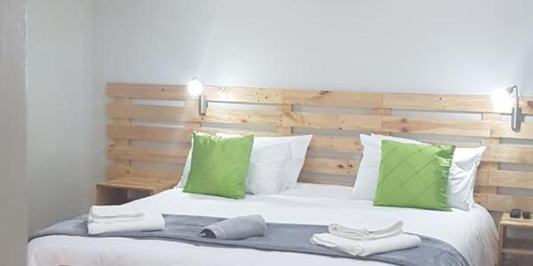 Luxury Twin Room - Photo 5