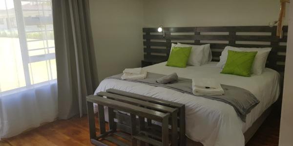 Business Twin Room - Photo 1