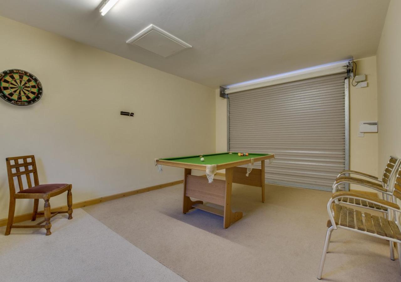 Four-Bedroom Apartment photo 1