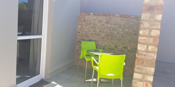 Executive Twin Room - Photo 2