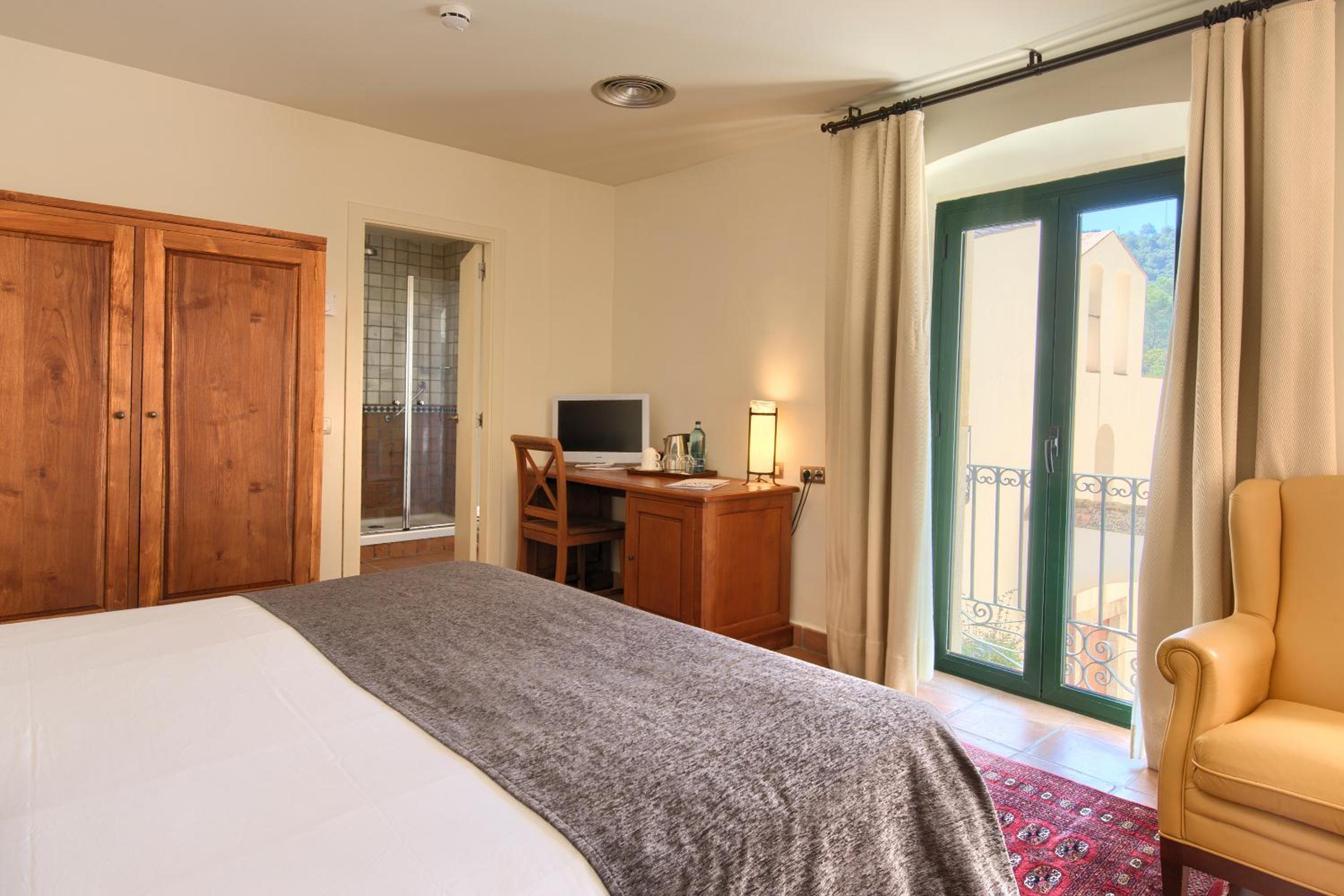 Habitación Doble Estándar o con Dos Camas Individuales.