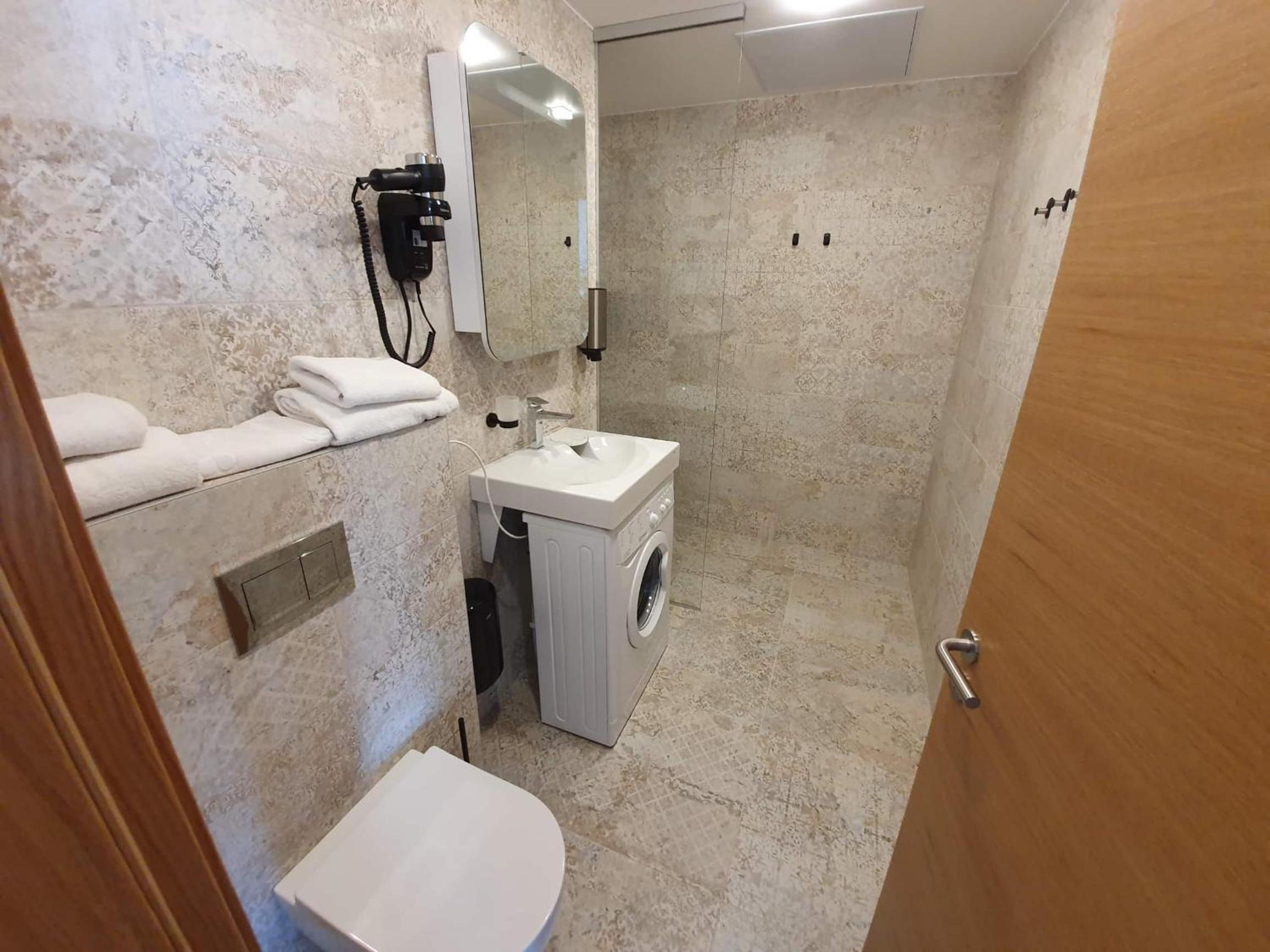 One-Bedroom Apartment Ringi 60 - Photo 4