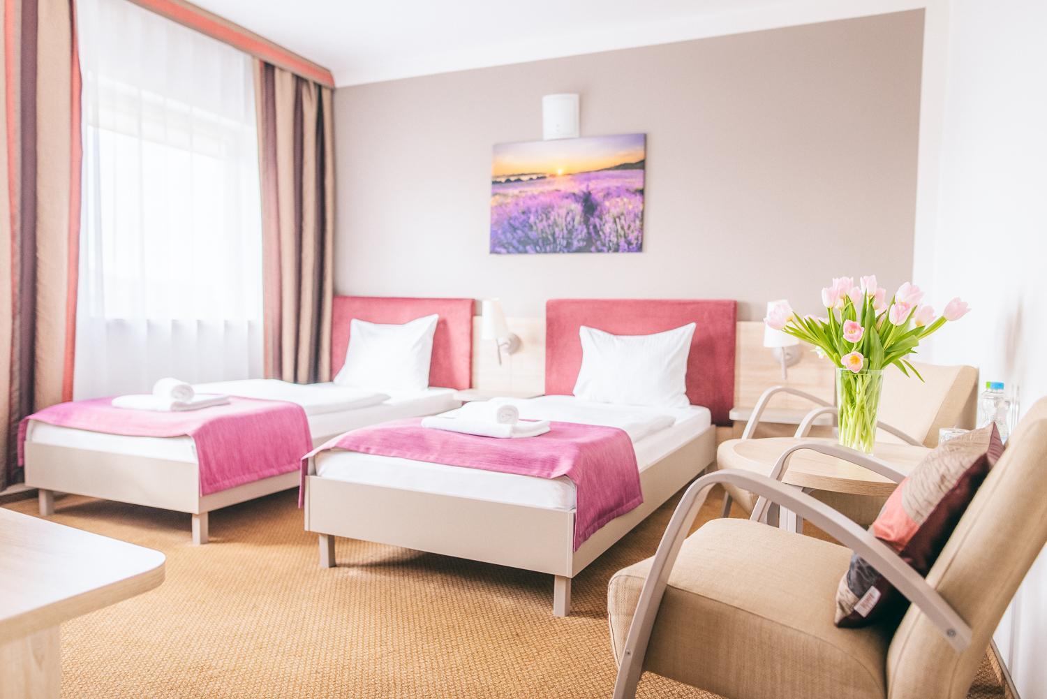 Standard Twin Room - Photo 1