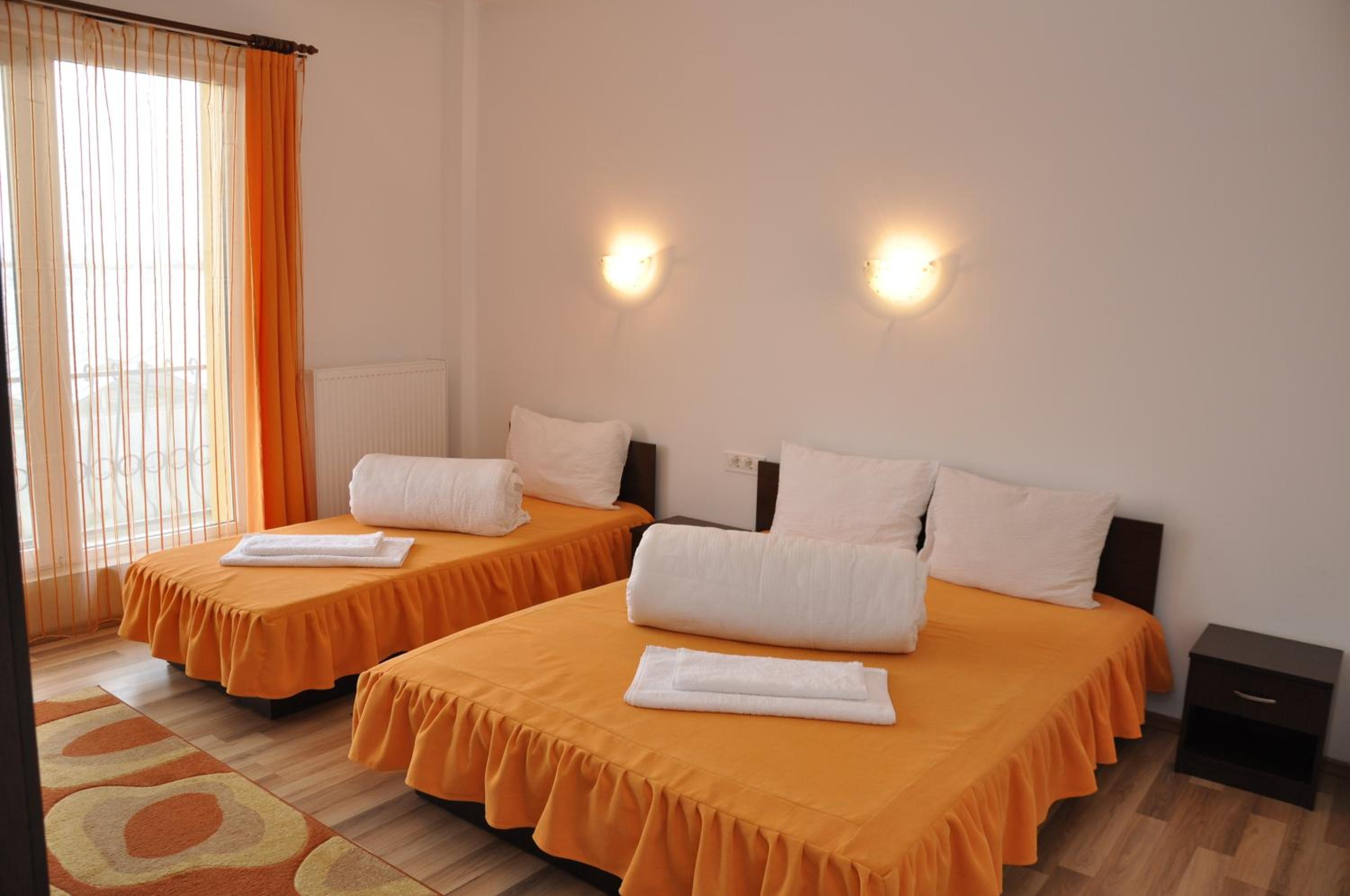 Standard Triple Room - Photo 7