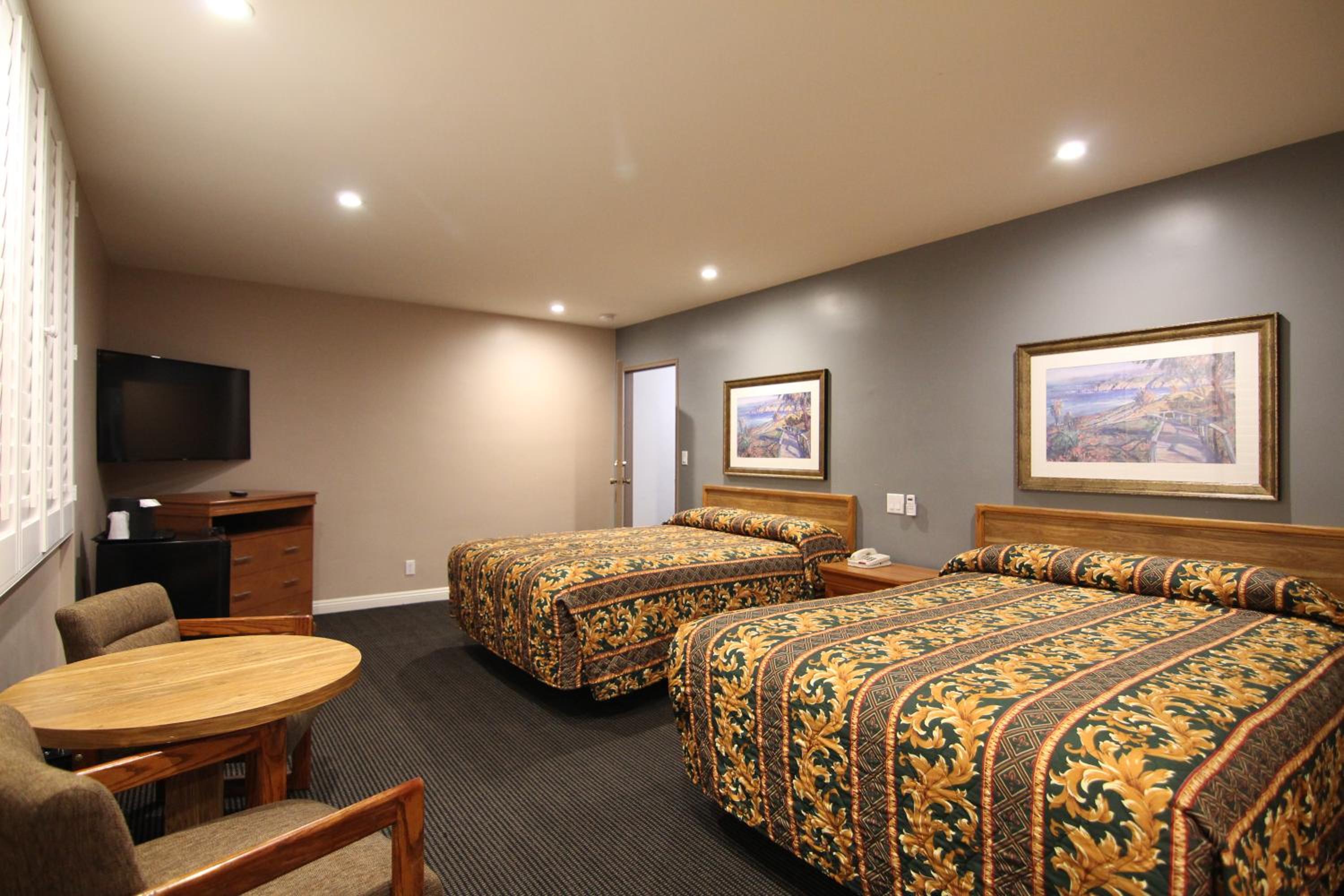 Queen Room with Two Queen Beds