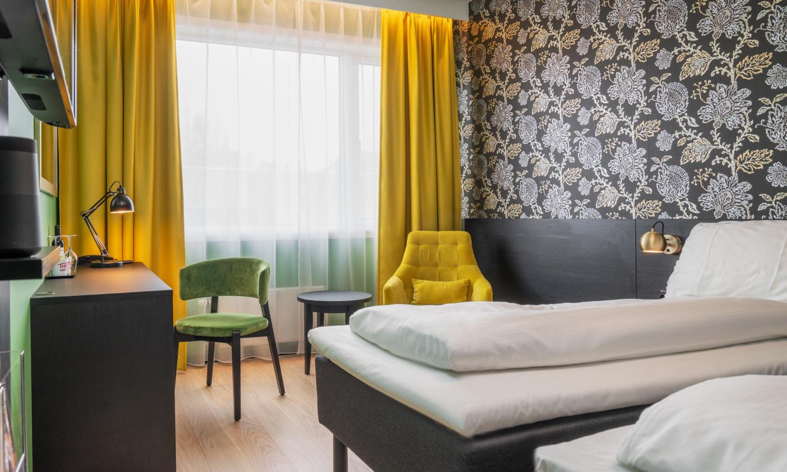 Standard Twin Room - Photo 3