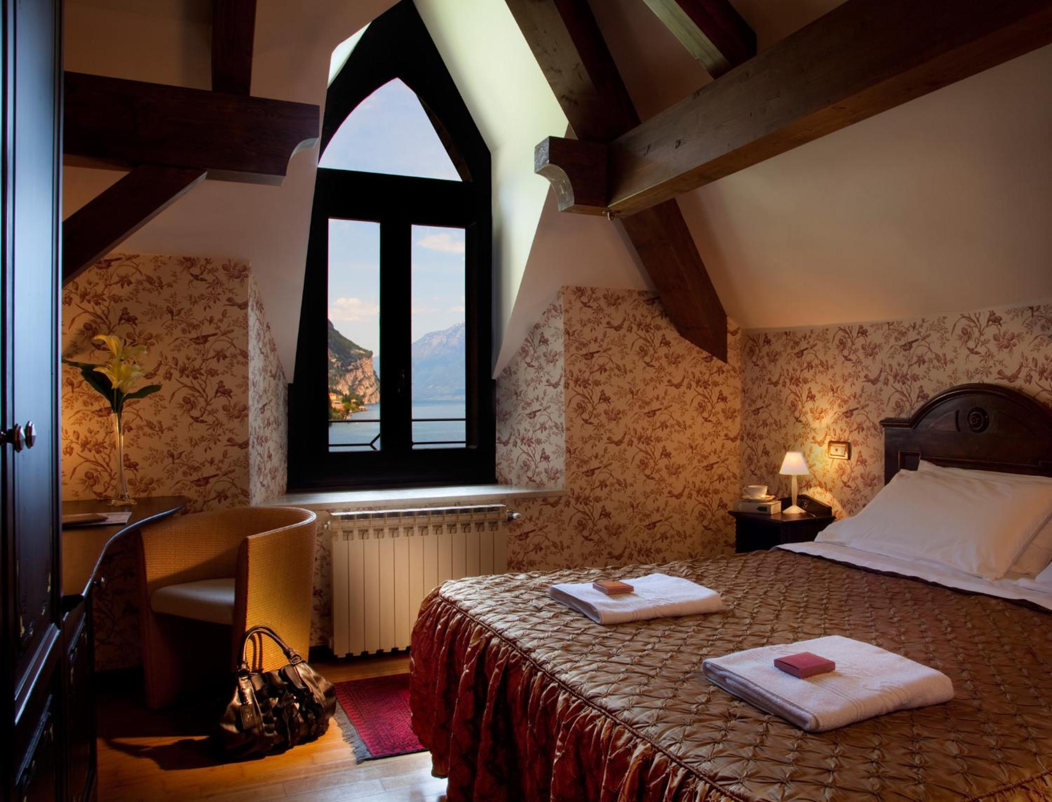 Superior Double or Twin Room with Garden View photo 3