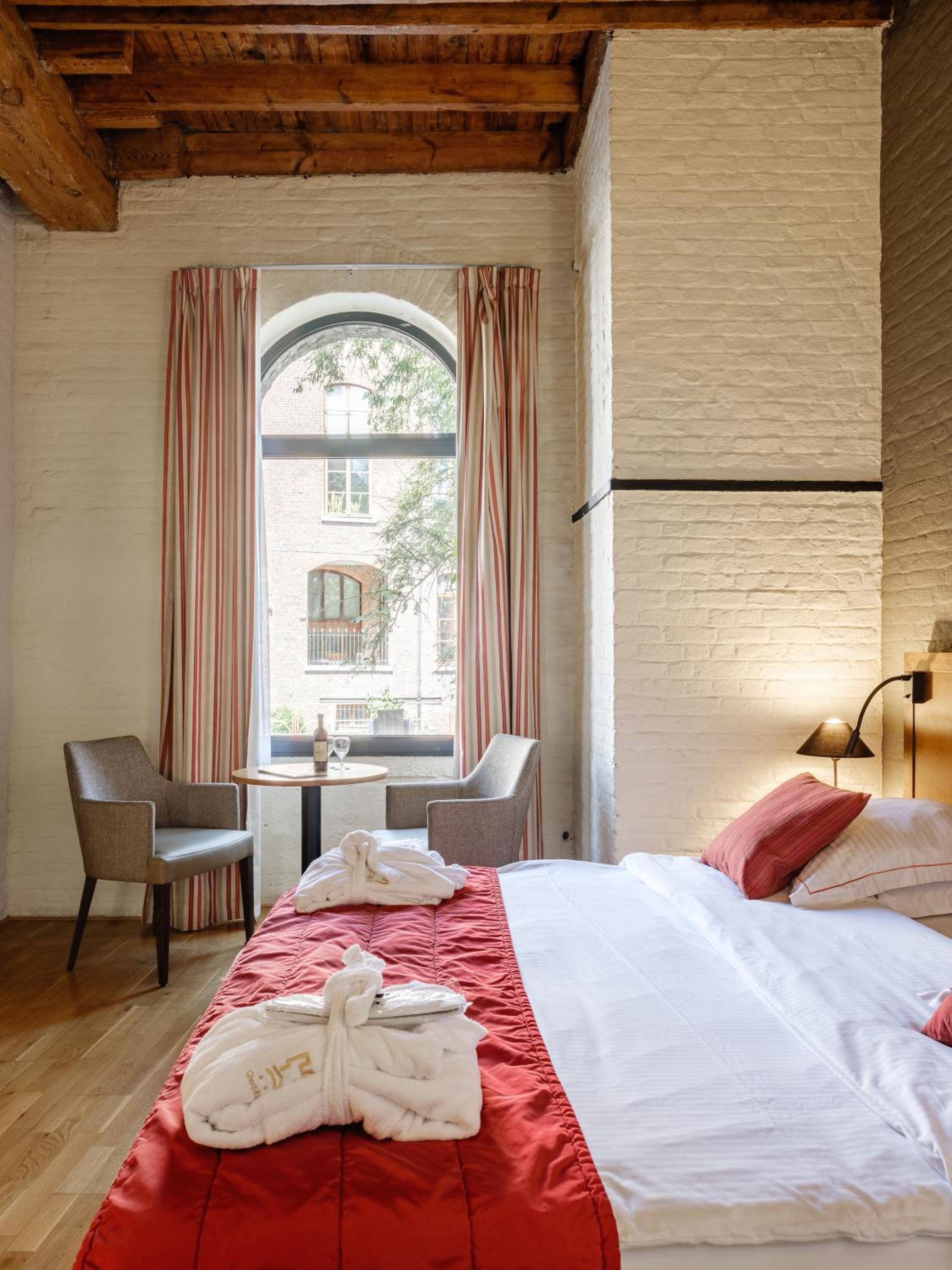 Deluxe Double or Twin Room - Photo 2