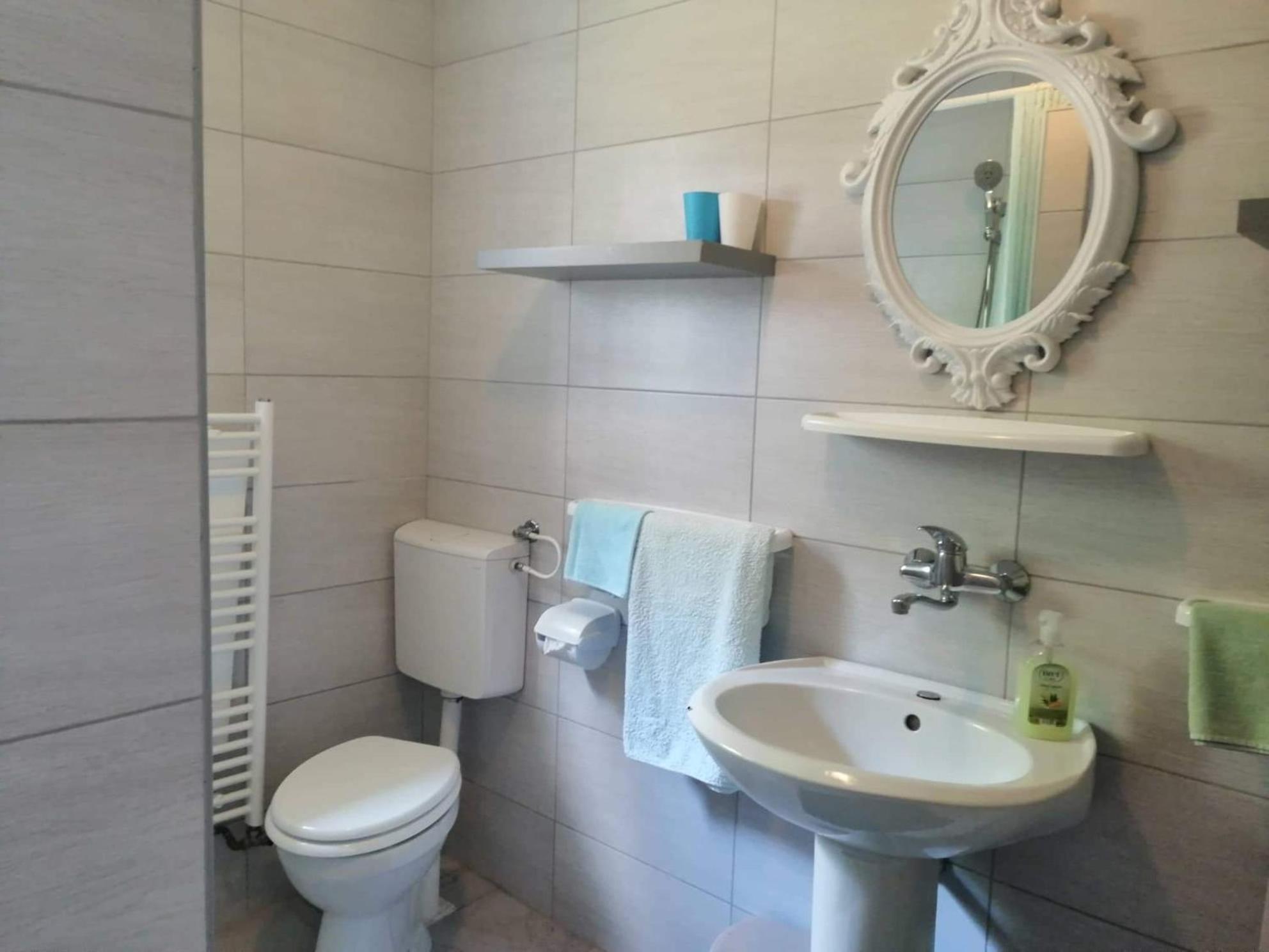 Double Room with Terrace - Photo 3