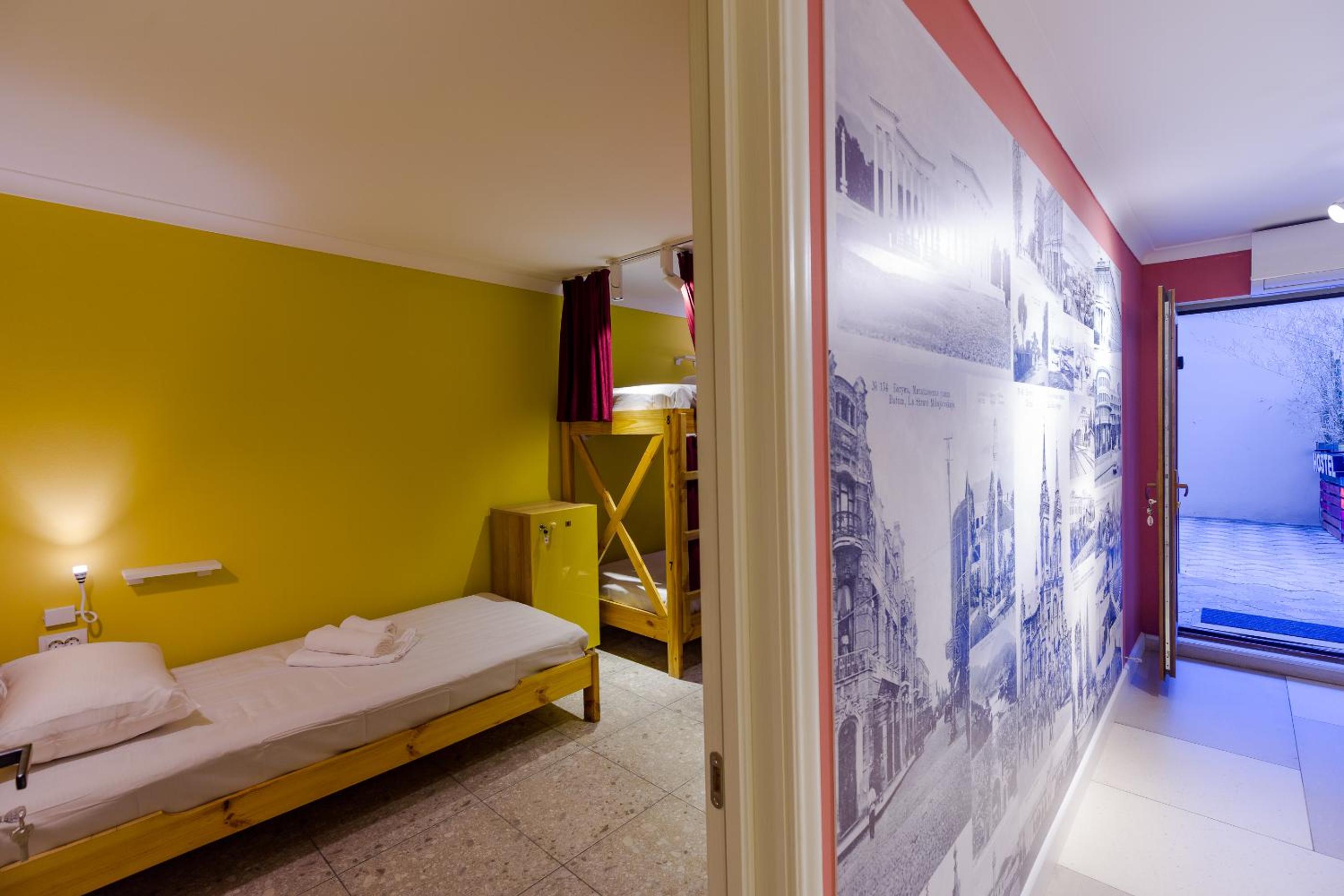 Single Bed in Mixed Dormitory Room photo 1